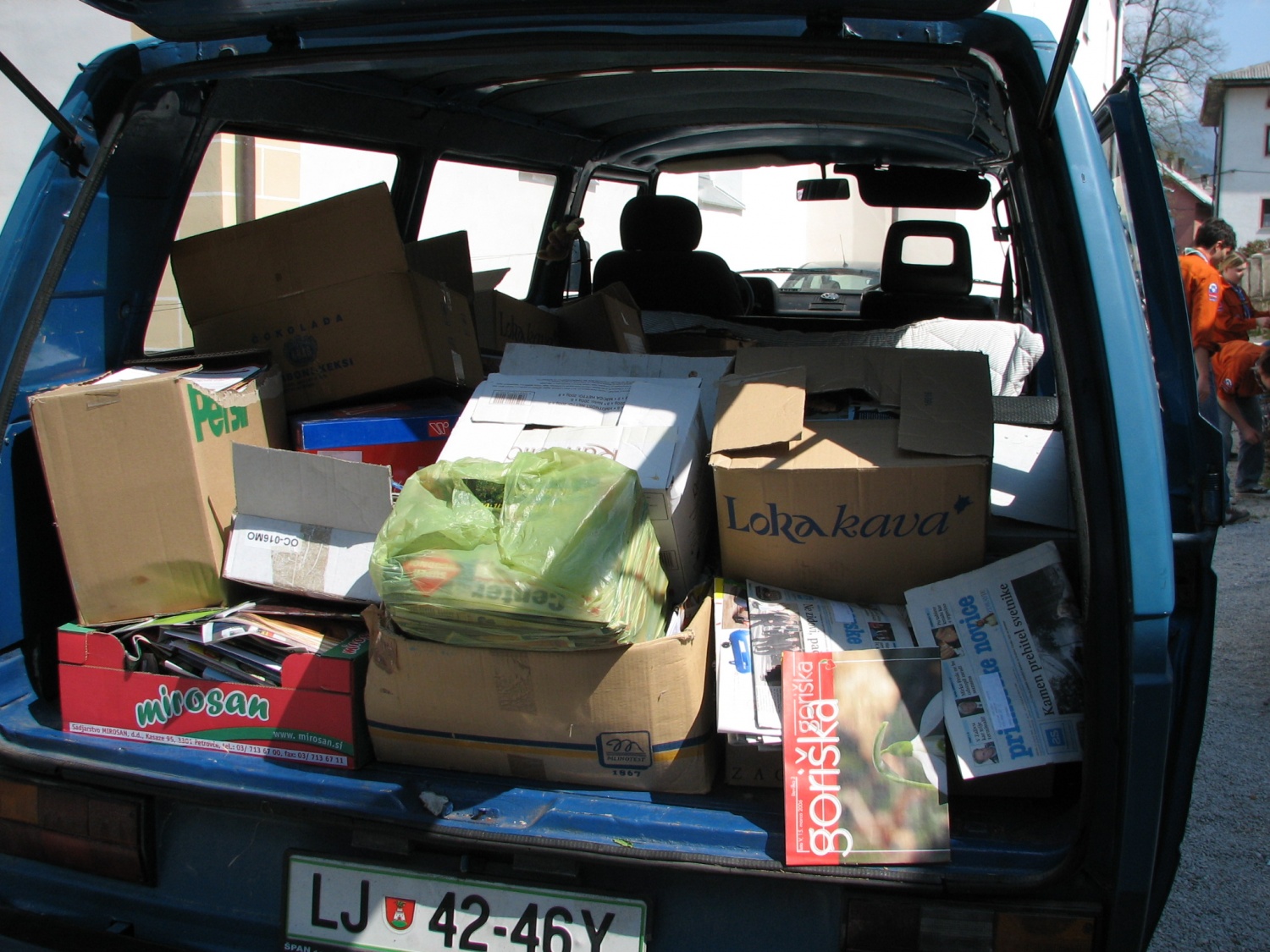 Dan Zemlje - akcija zbiranja starega papirja