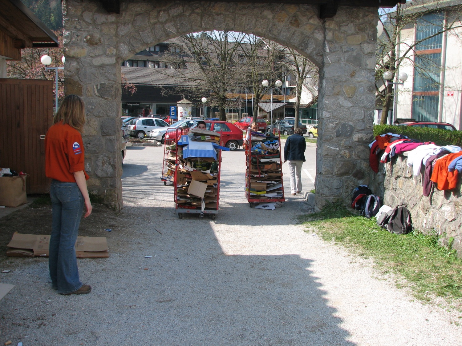 Dan Zemlje - akcija zbiranja starega papirja