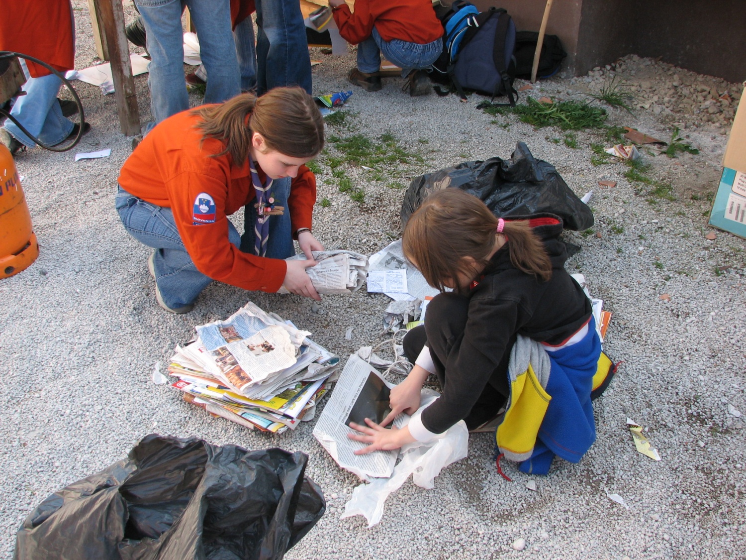 Dan Zemlje - akcija zbiranja starega papirja