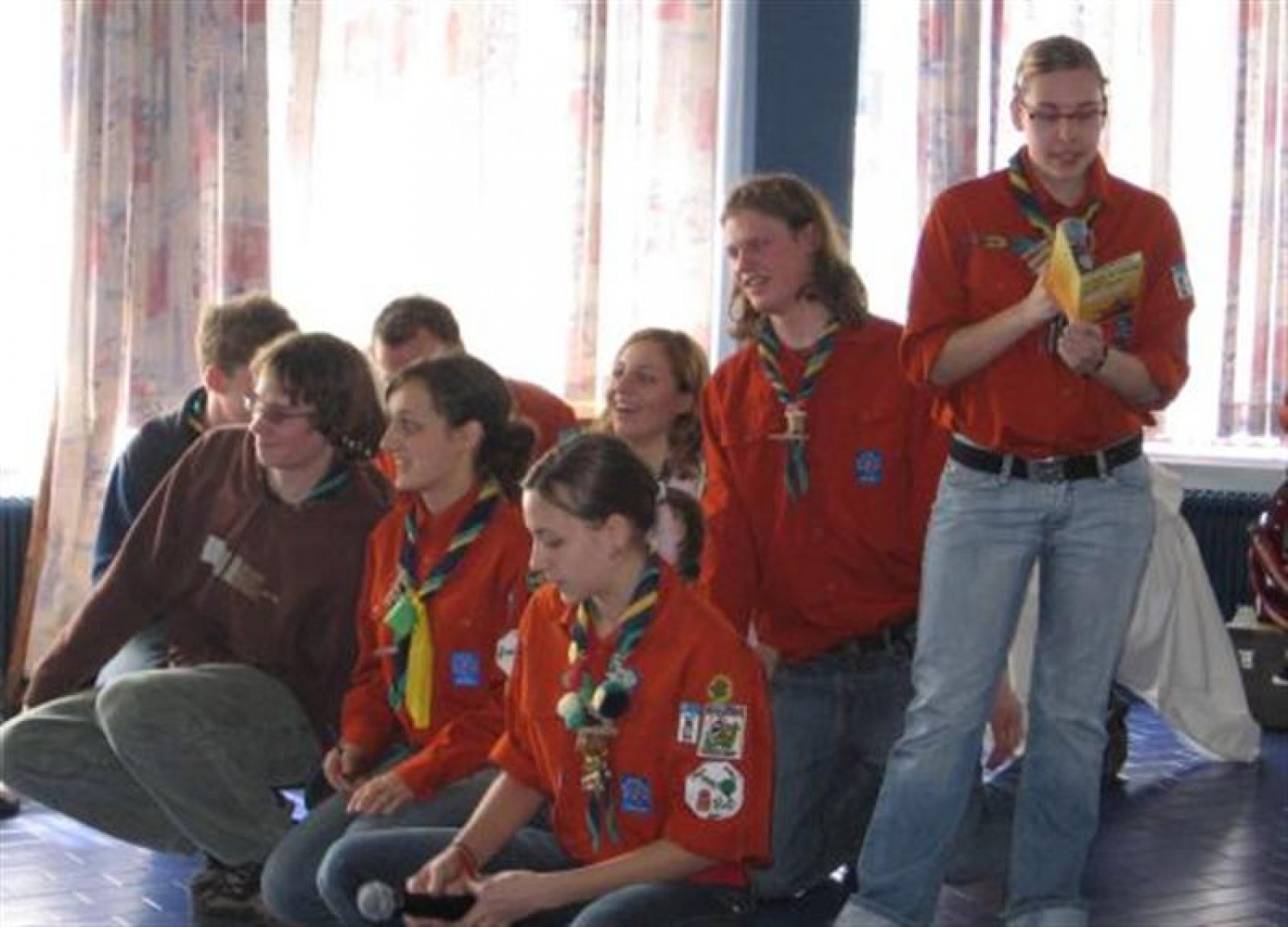 Velikonočni obisk skavtov v domu starejših občanov.