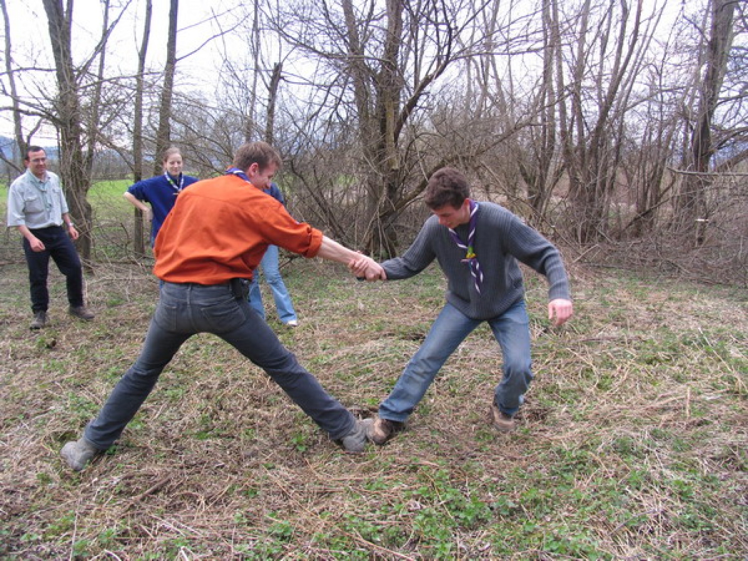 V nedeljo 2. aprila se je SKVO zbral v Bevkah, kjer smo odšli na Bi-Pi-jev prvi tabor na Brownsea. Poskušali smo se vživeti v dogajanje na taboru kot ga je izvedel naš utanovitelj. Na otoku nas je pozdravil Bi-Pi, dvignili smo zastave, postavili šotore (bivake), delali vaje za moč se praktično uposabljali (prva pomoč in reševanje življenaja) in igrali (zasledovanje). Zaključili smo s tabornim ognjem in večerjo (hrenovke+twist).