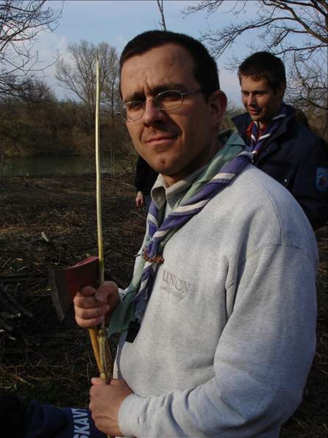 V nedeljo 2. aprila se je SKVO zbral v Bevkah, kjer smo odšli na Bi-Pi-jev prvi tabor na Brownsea. Poskušali smo se vživeti v dogajanje na taboru kot ga je izvedel naš utanovitelj. Na otoku nas je pozdravil Bi-Pi, dvignili smo zastave, postavili šotore (bivake), delali vaje za moč se praktično uposabljali (prva pomoč in reševanje življenaja) in igrali (zasledovanje). Zaključili smo s tabornim ognjem in večerjo (hrenovke+twist).
