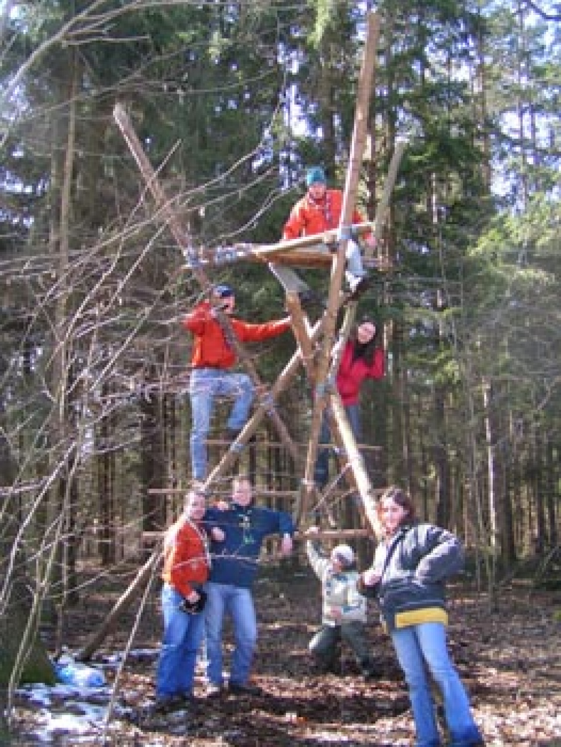 Fotografije z državnega srečanja voditeljev veje IV, ki je potekalo v Dobrovcah.