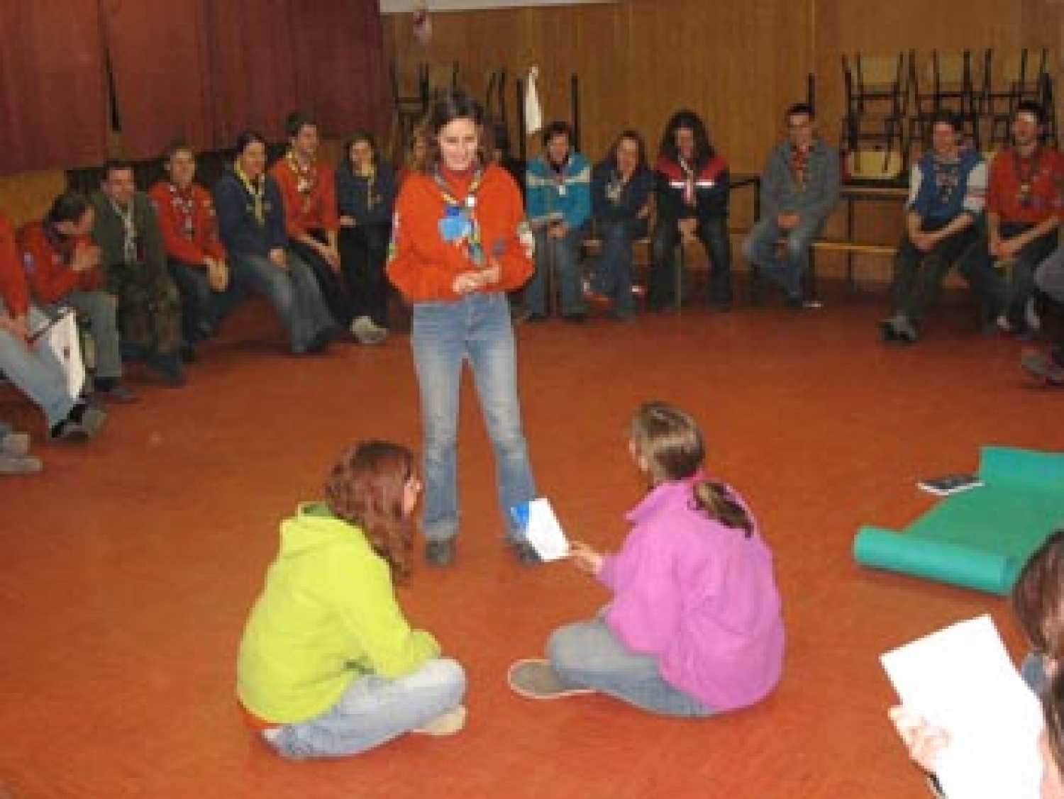 Fotografije z državnega srečanja voditeljev veje IV, ki je potekalo v Dobrovcah.