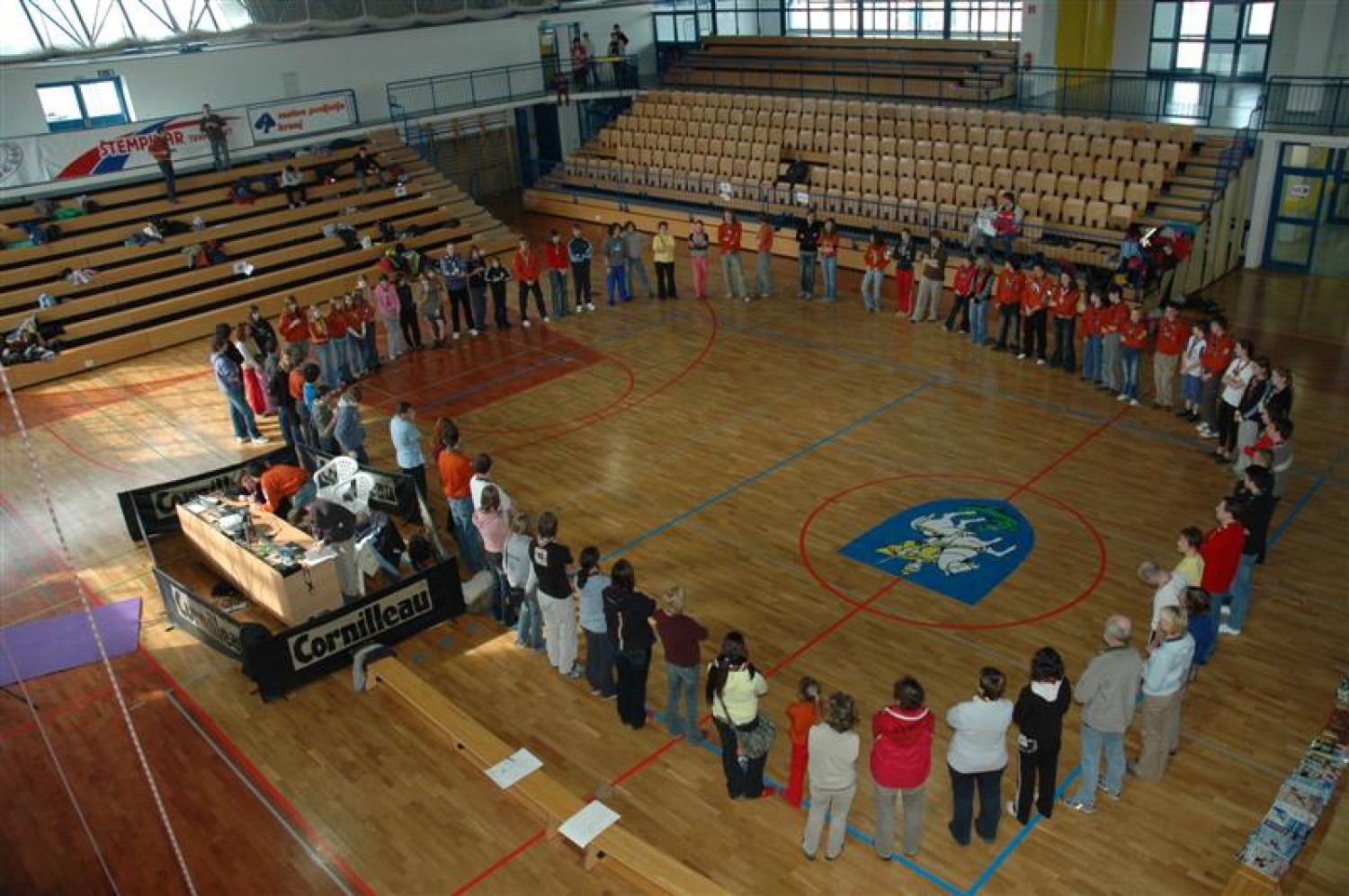 Zbor, s katerim se je Oprimkanje uradno začelo.