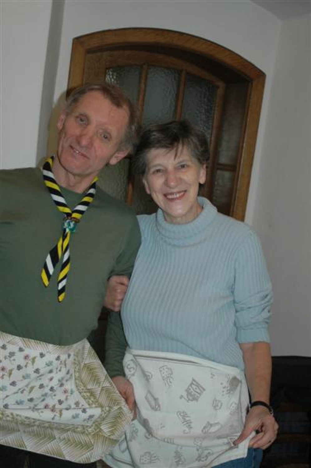 Eden z rutko, ena brez rutke - oba pa s fertahi