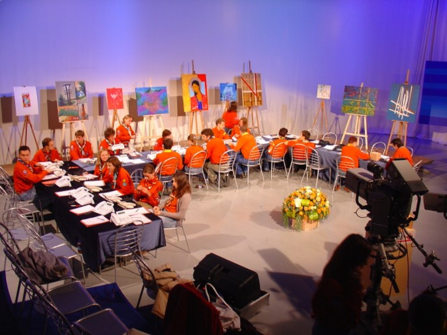 Kako je izgledalo sprejemanje klicov na letošnjem Klicu dobrote v Celju? Oglejte si fotografije.