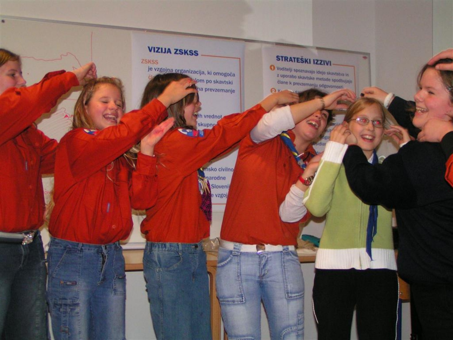 Izvidniki in vodnice so nas naučili zanimiv bans ...