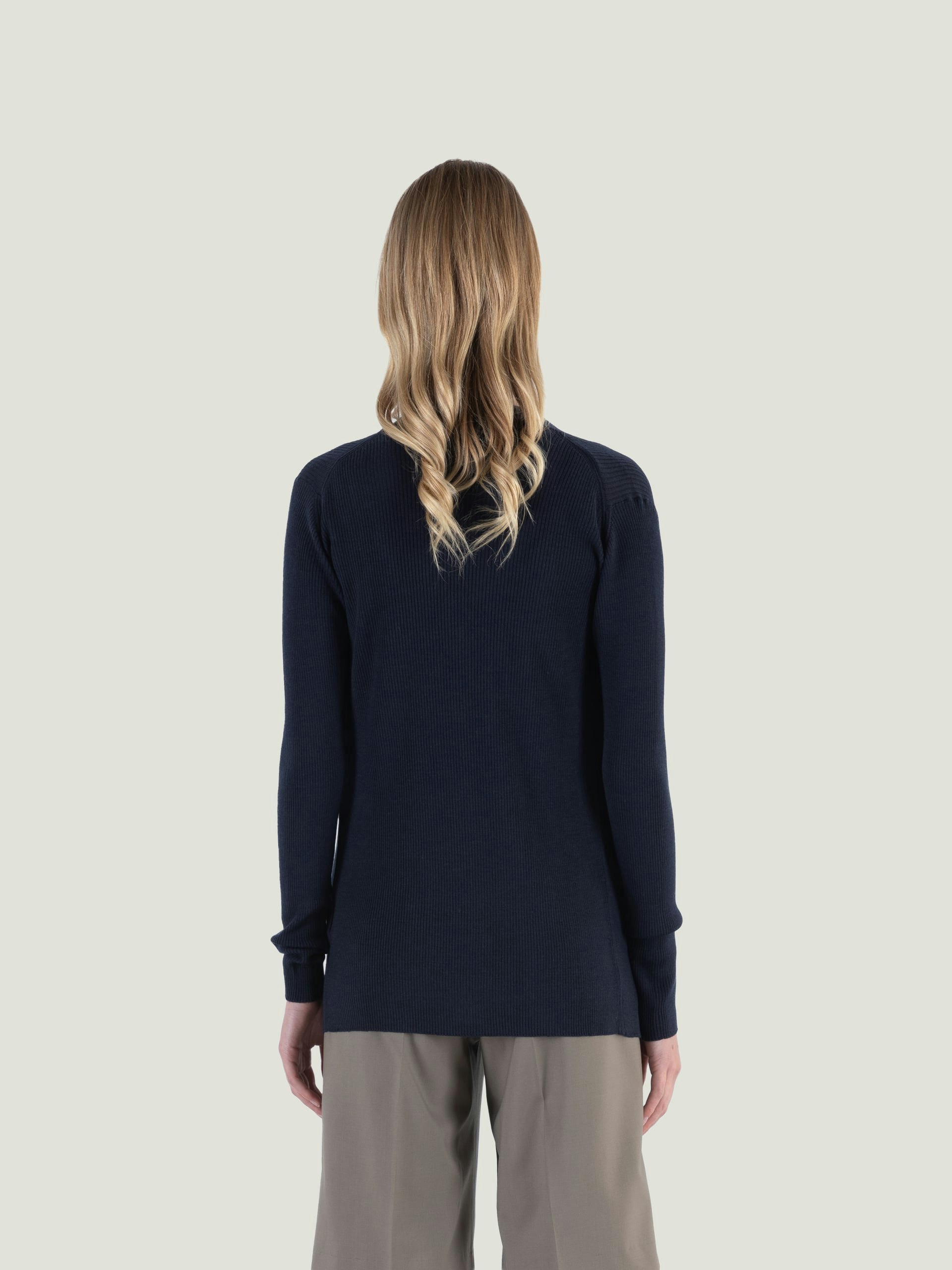 Jeune - Extra Fine Merino Wool Cardigan | John Smedley