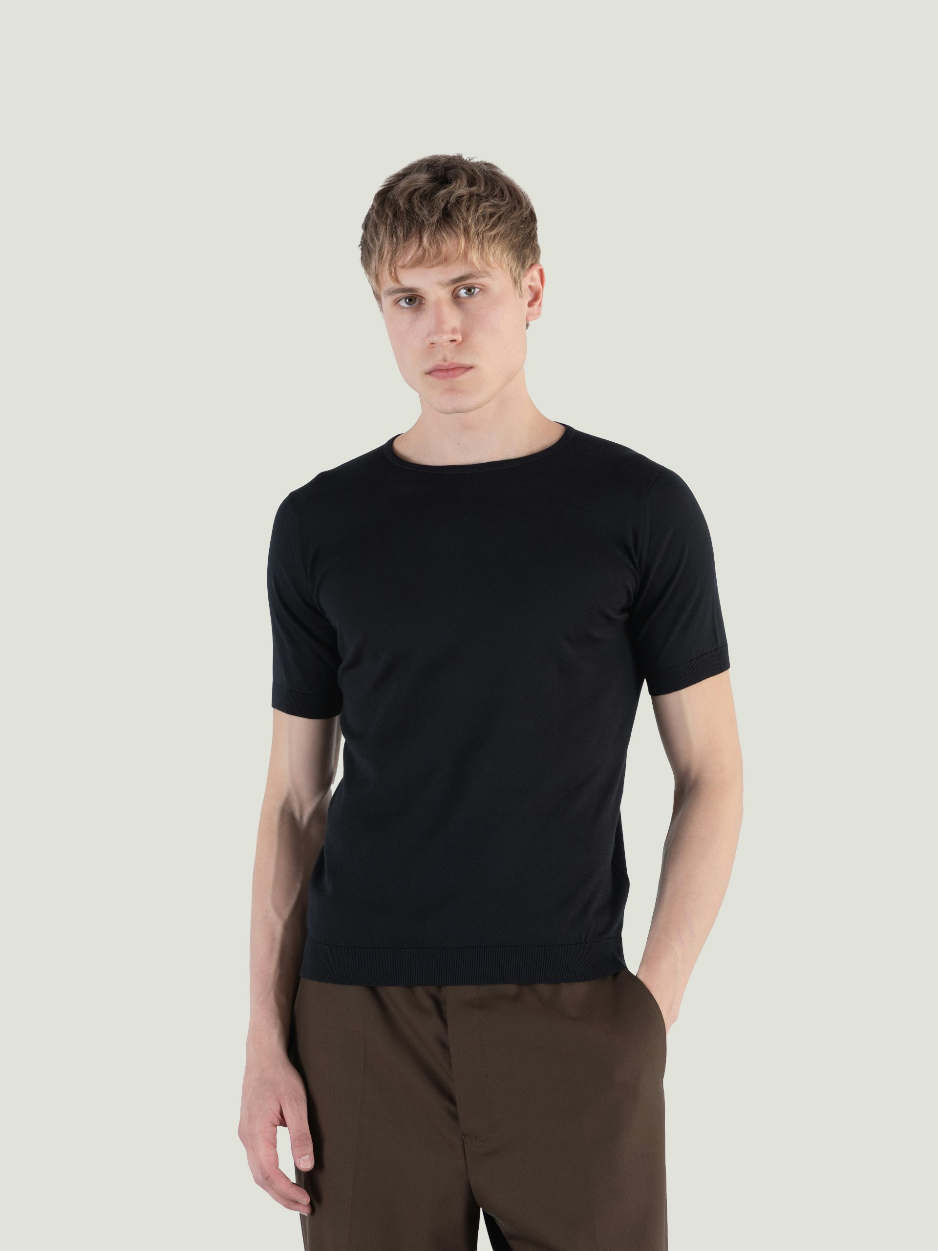 JOHN SMEDLEY BELDEN 黒　半袖　シーアイランドコットン　M Belden John Smedley Sea Island Cotton T-Shirt | John Smedley