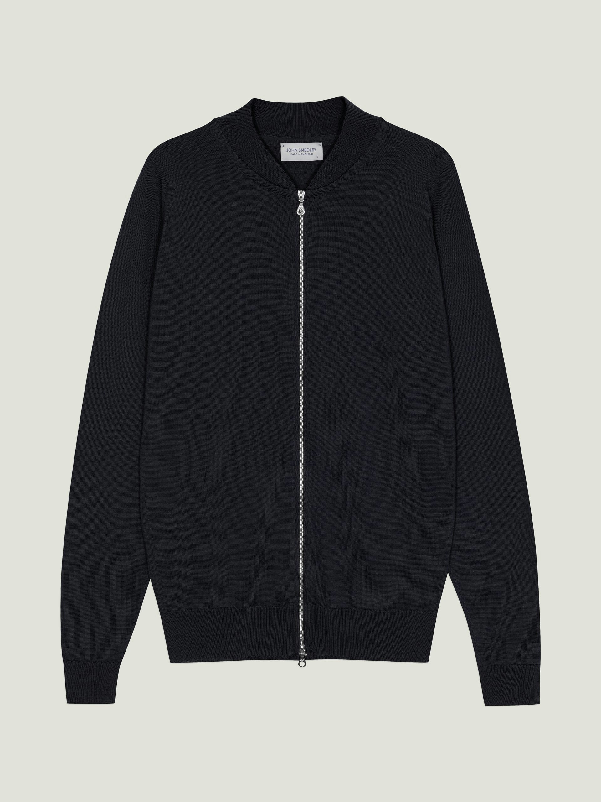 【美品】 JOHN SMEDLEY extrafine merino wool ATTACHMENT - × JOHN SMEDLEY MERINO EXTRAFINE BUTTONLESS V NECK