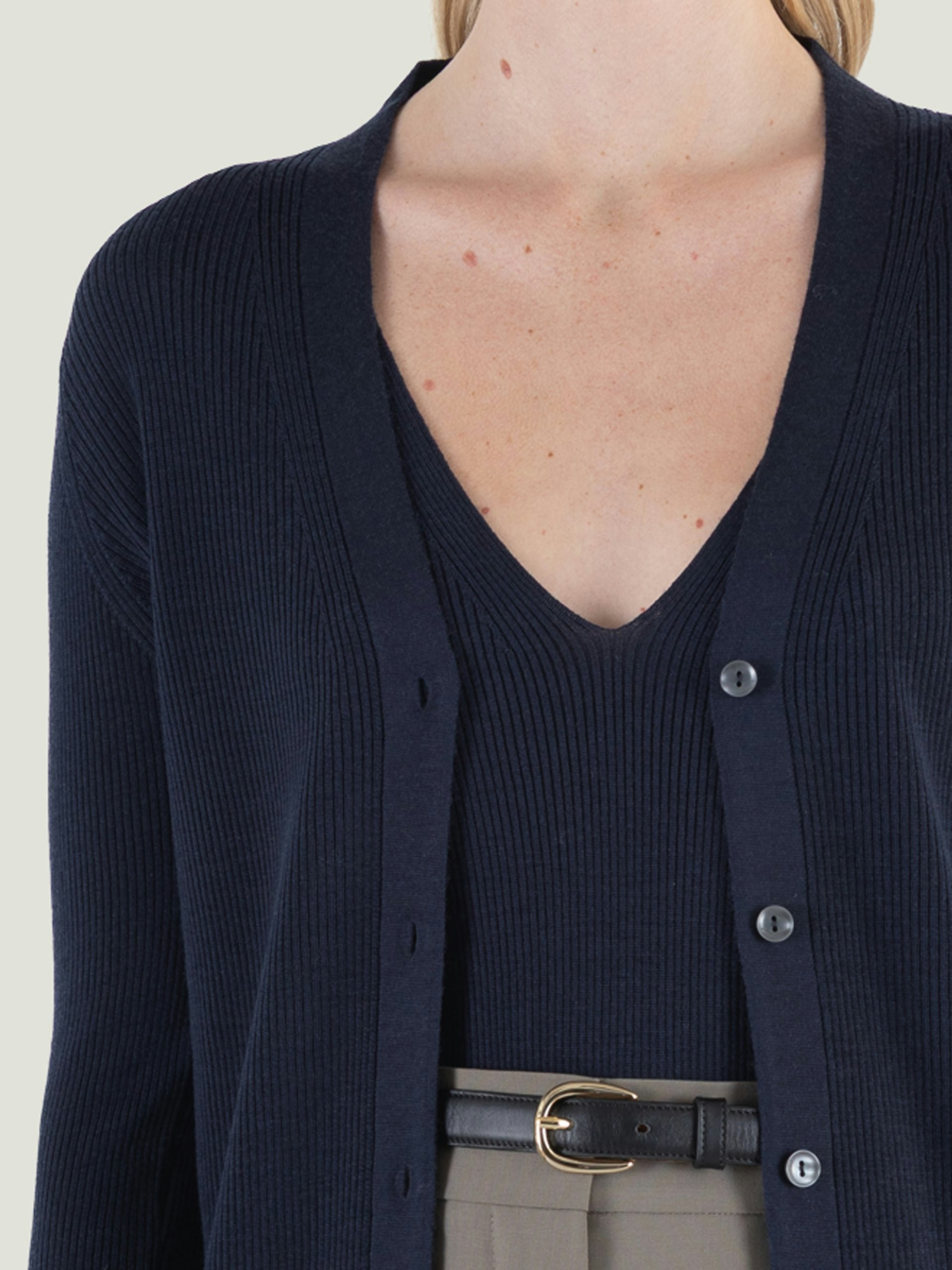 Jeune - Extra Fine Merino Wool Cardigan | John Smedley