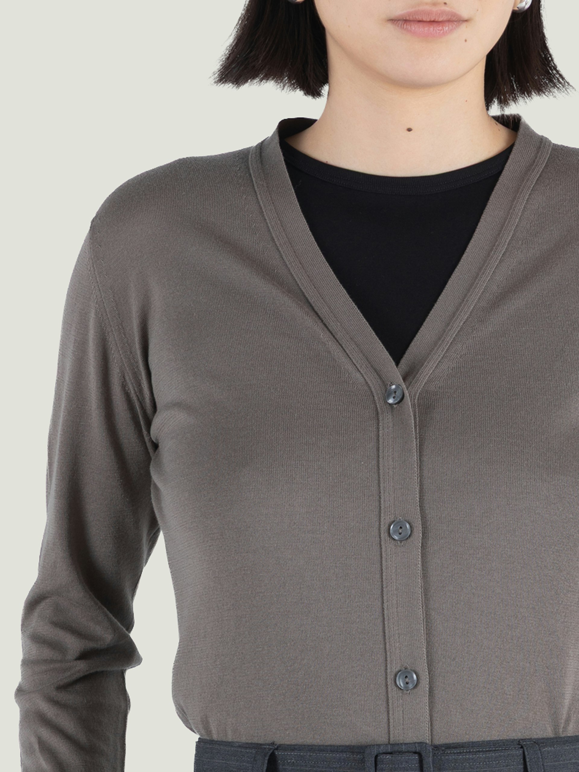JOHN SMEDLEY｜30G Cotton Cardigan（Gray・L） Yasmin - John Smedley's Sea Island Cotton Cardigan | John Smedley