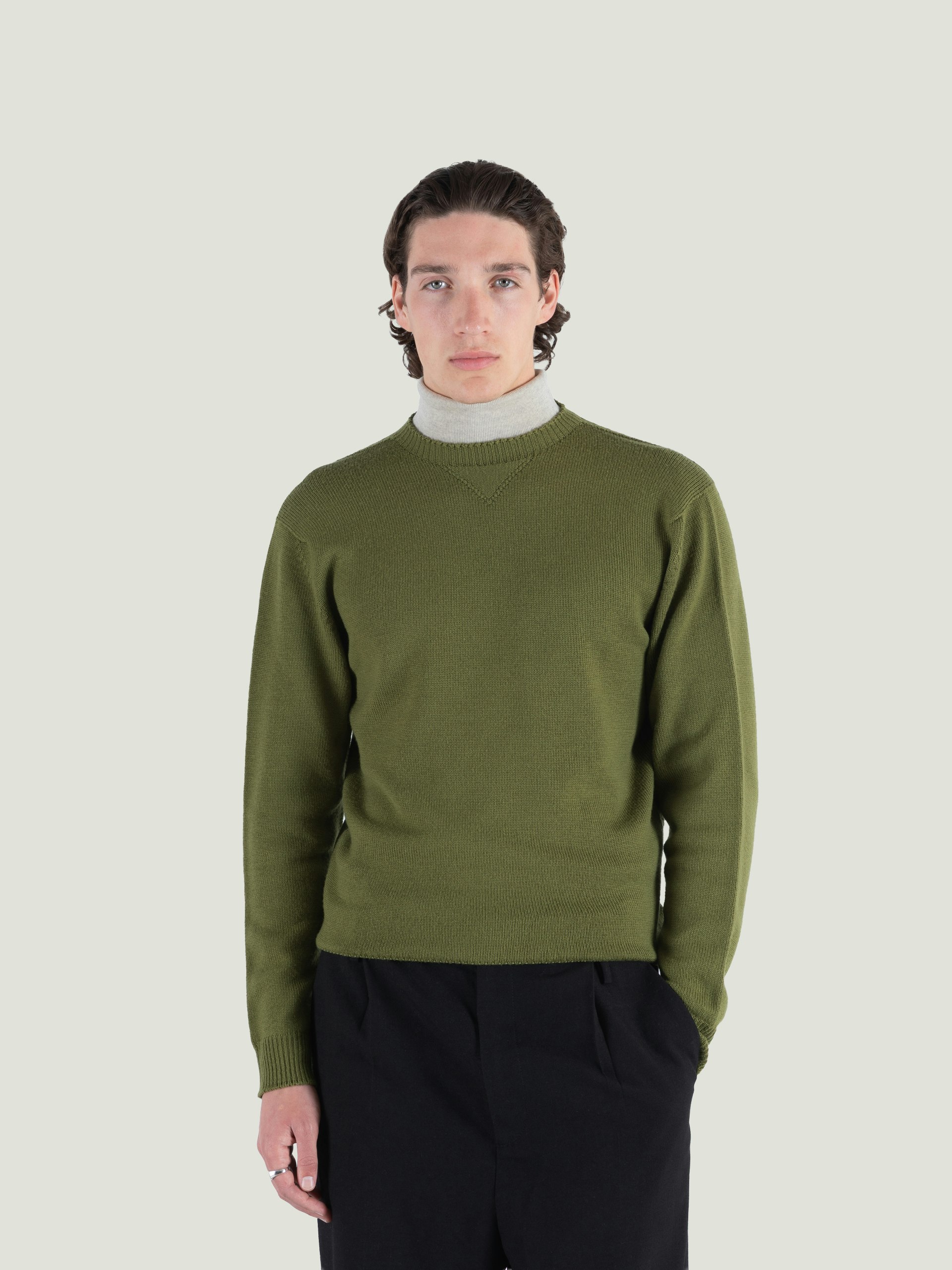 【美品/ウール100%】JOHN SMEDLEY ヘンリーネック ニット カーキ Pollo - Extra Fine Merino Wool Jumper | John Smedley