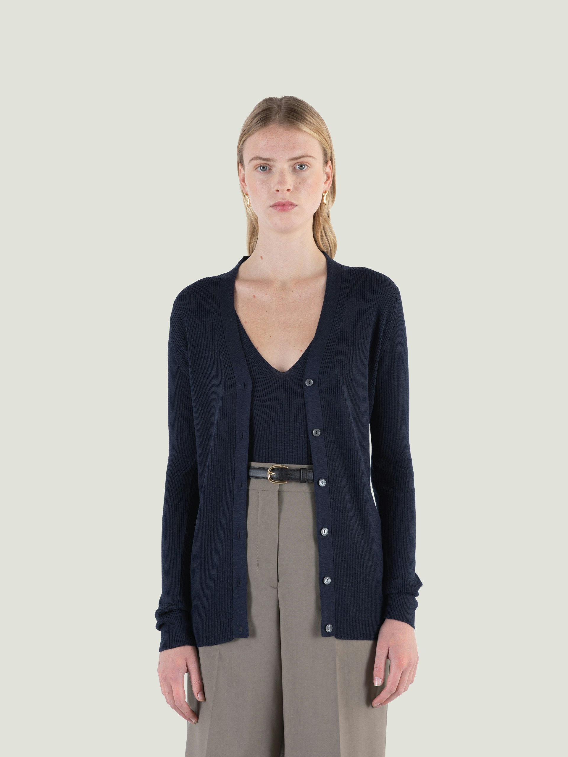トップス john smedlley archive cardigan Jeune - Extra Fine Merino Wool Cardigan | John Smedley