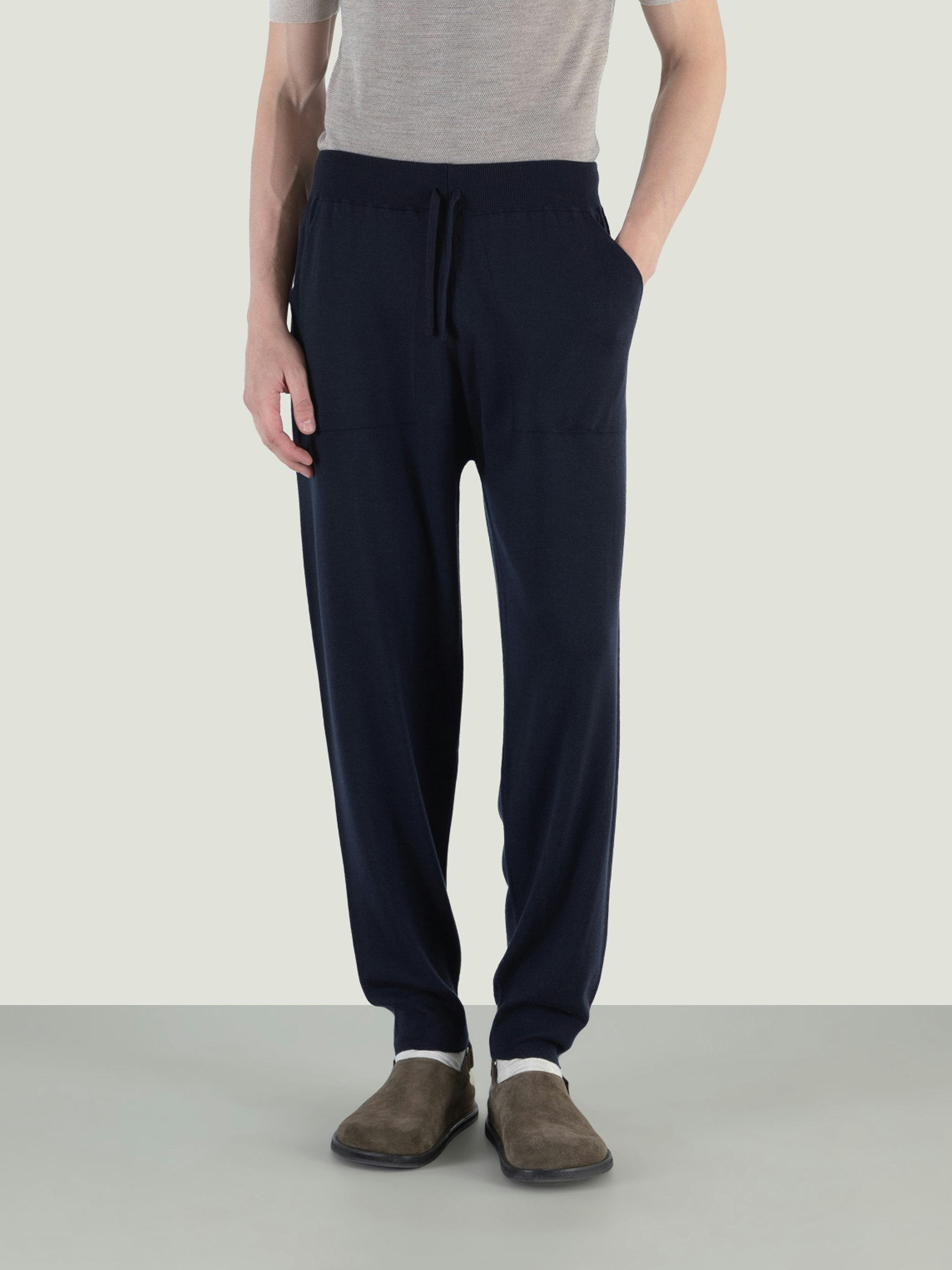 ジョンスメドレー　HENNING Extra Fine Merino Pants Henning - Extra Fine Merino Wool Trousers | John Smedley