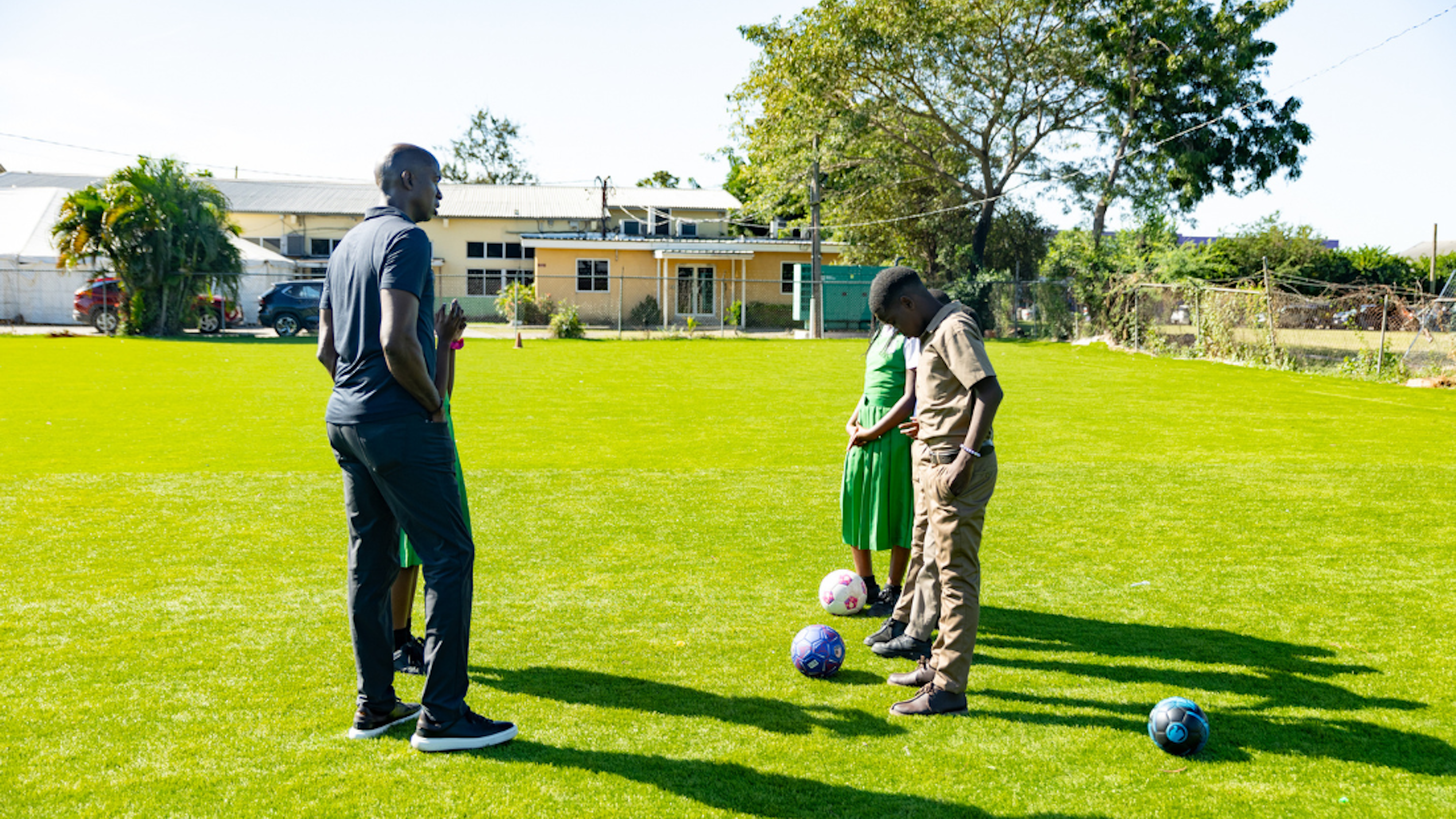 Lee on Pembroke Hall fee with kids
