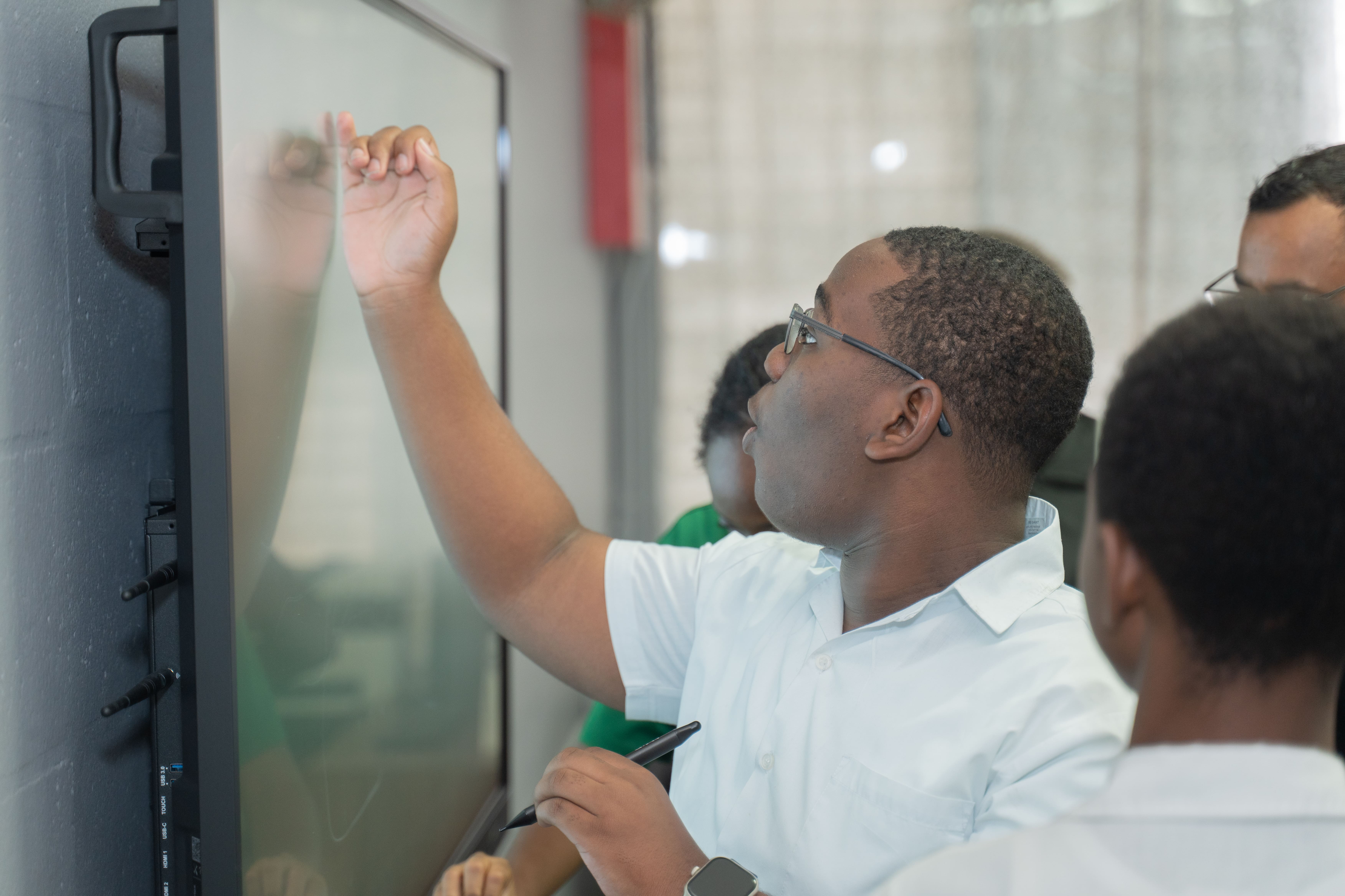Student using SMART Board