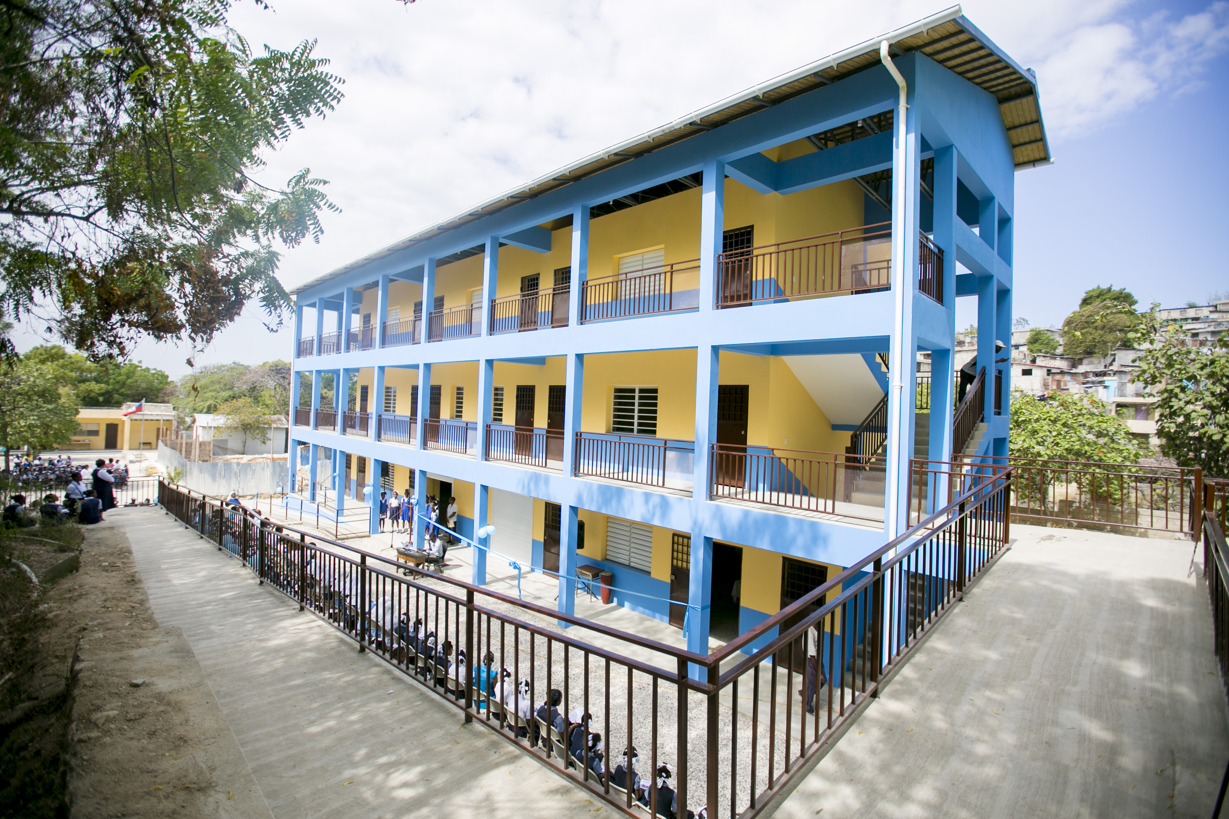 Appliquez pour accueillir la 200e construction d’école de la Fondation Digicel