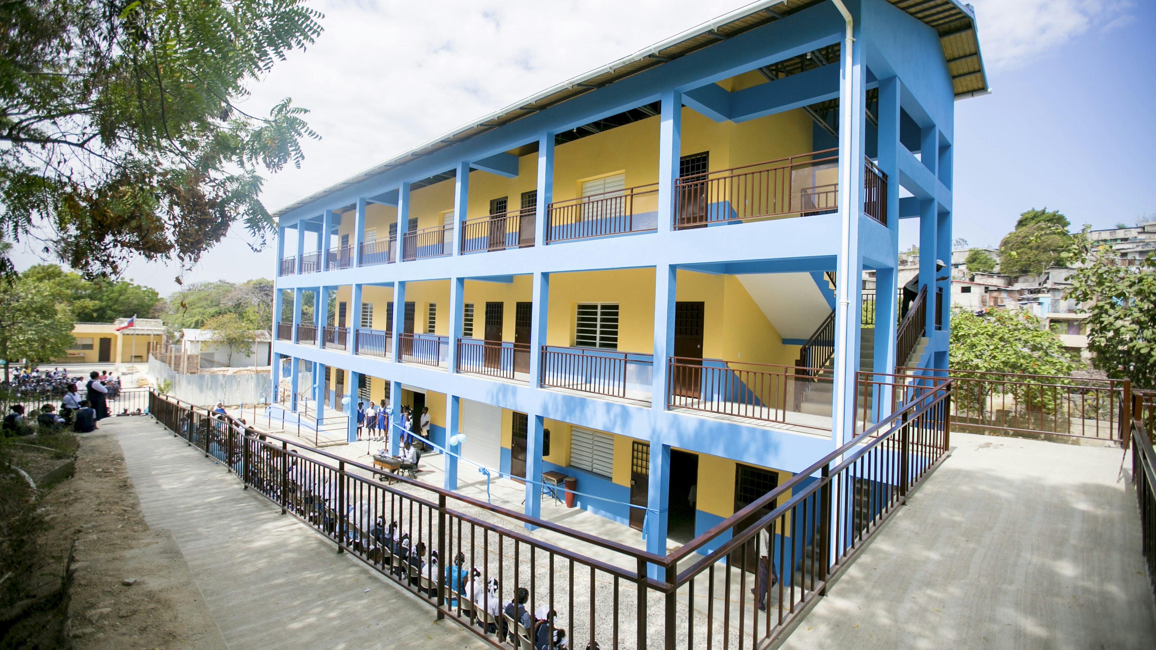 Appliquez pour accueillir la 200e construction d’école de la Fondation Digicel