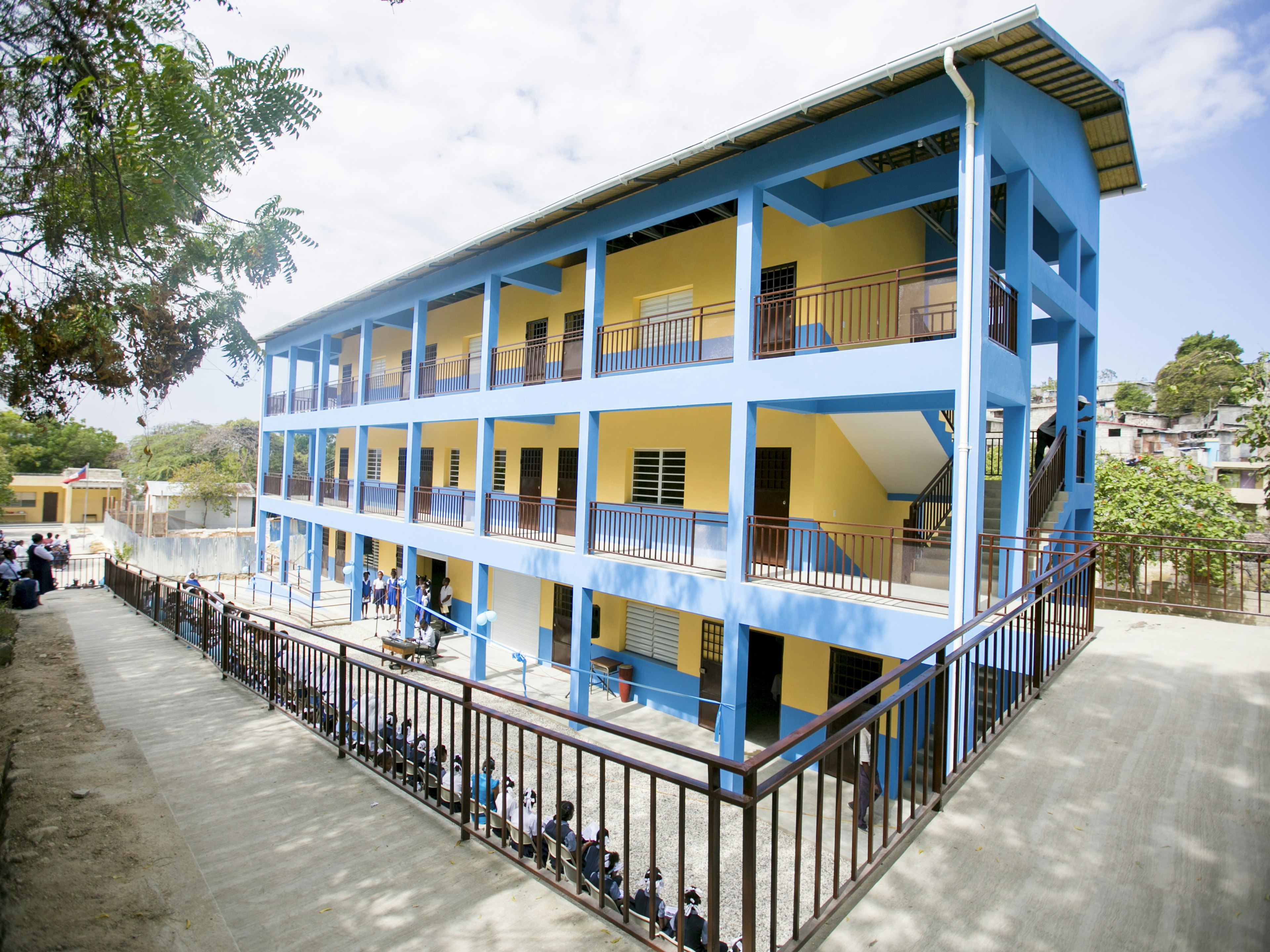 Appliquez pour accueillir la 200e construction d’école de la Fondation Digicel