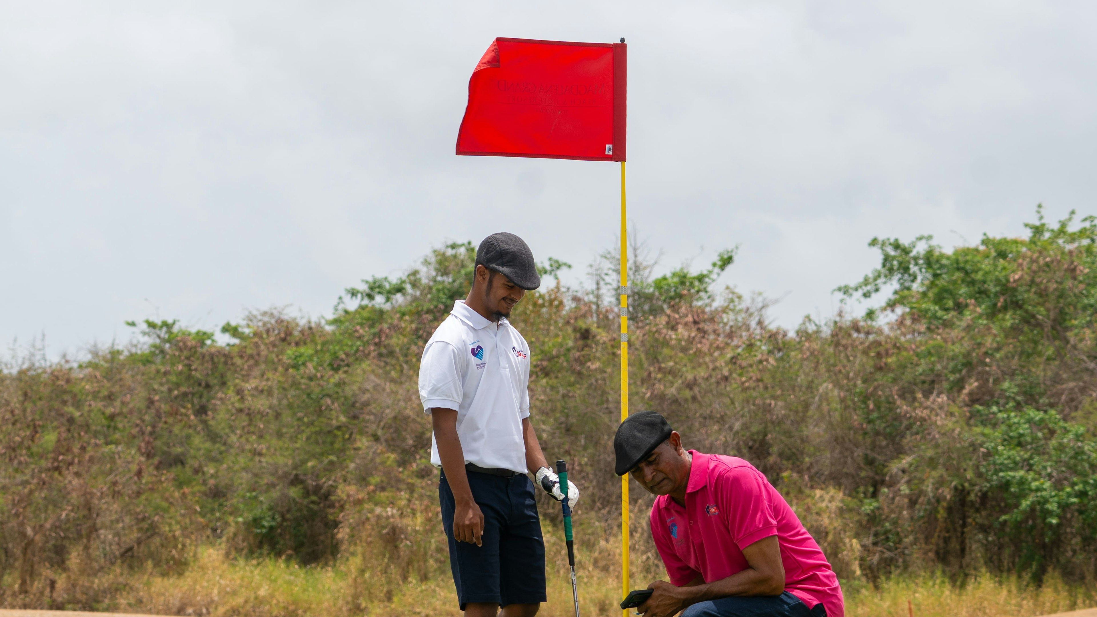SOTT golfers on field