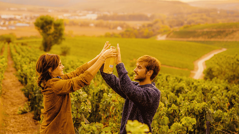 Emma Watson e Alex Watson, Renais Spirits