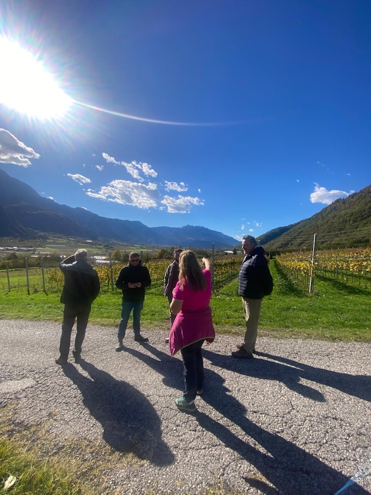 Gli agenti in visita da Fagarini: tra vigneti e nuova cantina
