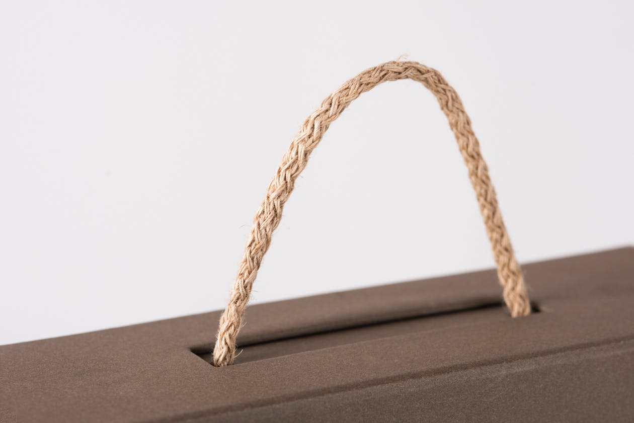 Impugnatura in corda Dettaglio: impugnatura e asola