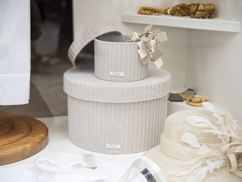 Le Rond collection, hat boxes in merino wool