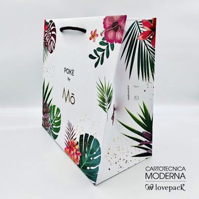 Da oltre 50 anni creiamo packaging funzionale, di qualità e dal design personalizzato, in grado di trasmettere l'essenza del tuo brand in modo unico e originale.