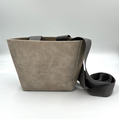 Pochette in eco pelle