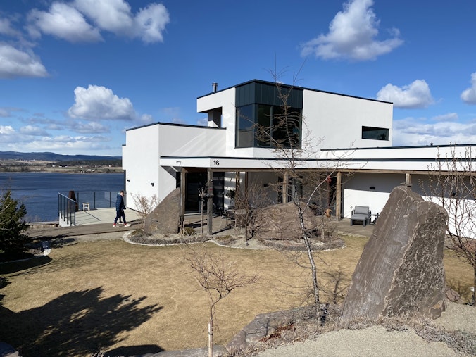 Krokkleiva, Hole kommune