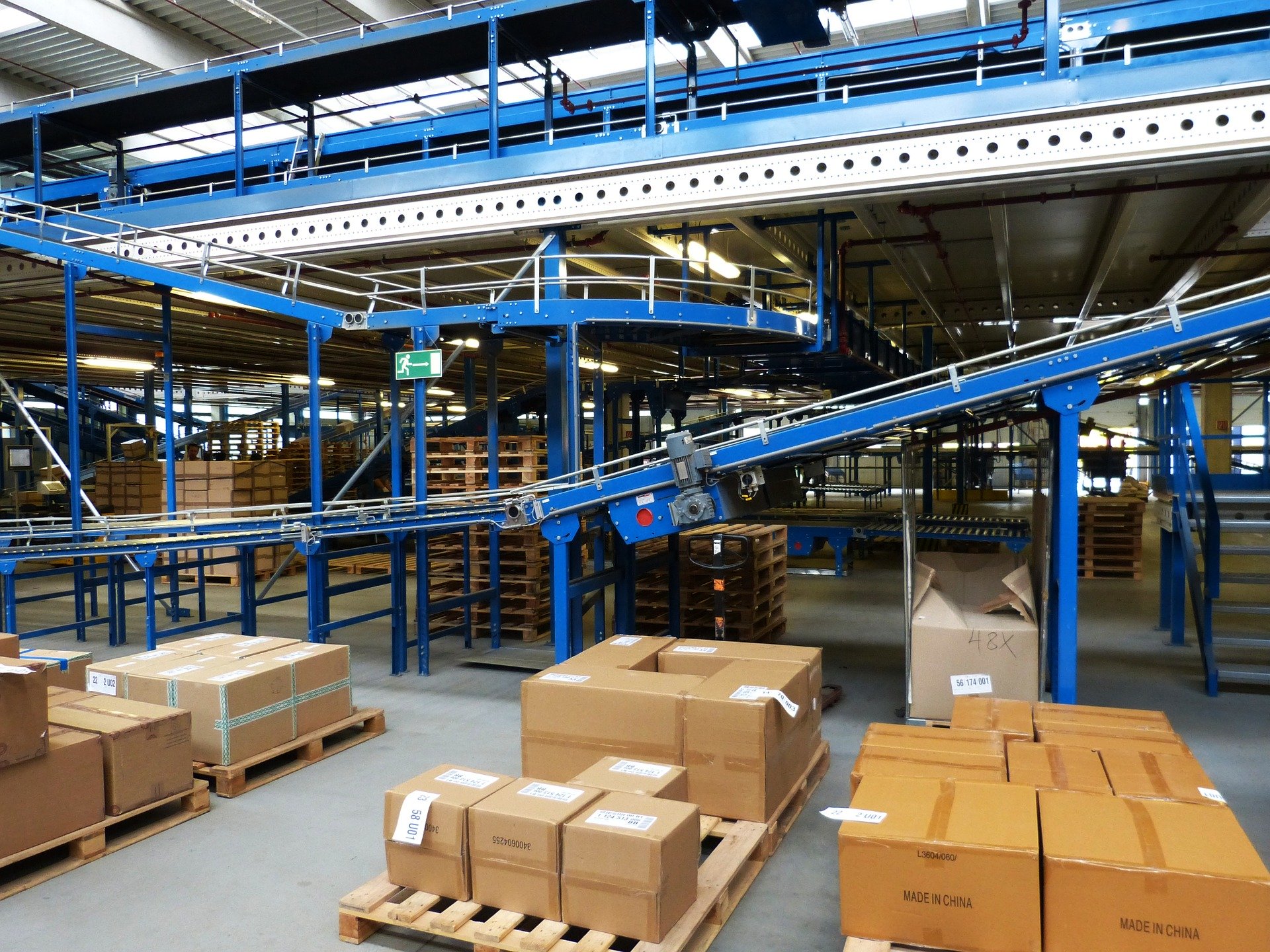 supply chain : entrepôt logistique