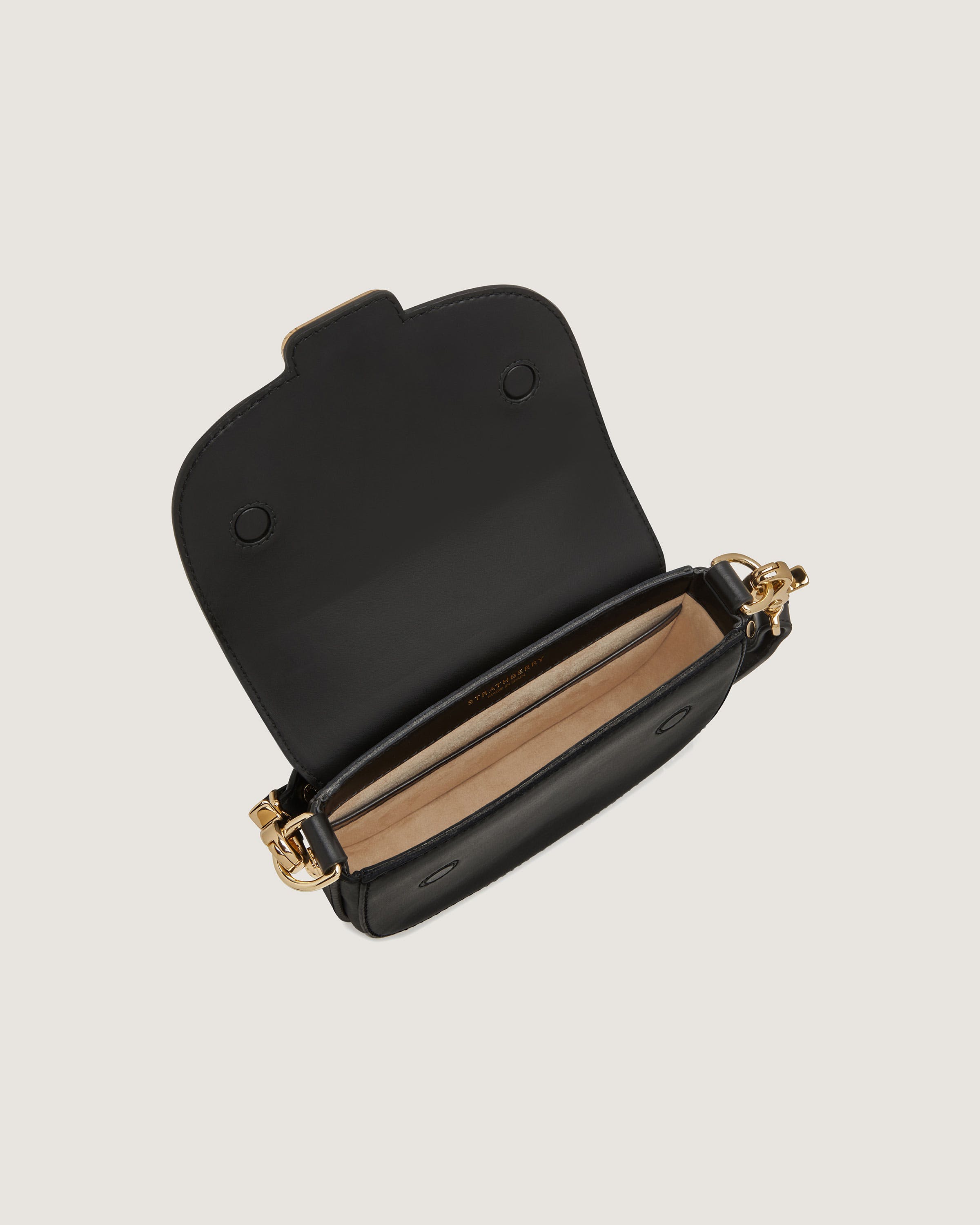 【英国王室御用達ブランド】 STRATHBERRY Bay Mini Strathberry - Bay Mini - Black