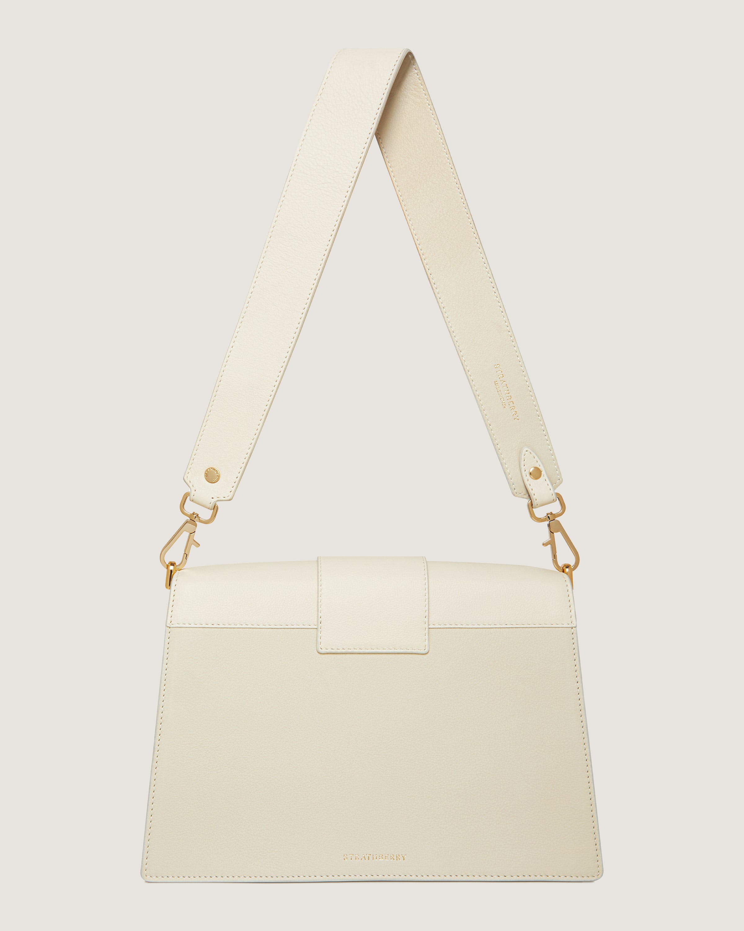 福袋セール ストラスベリー レザーショルダーバッグ - Shoulder Crescent - バッグ