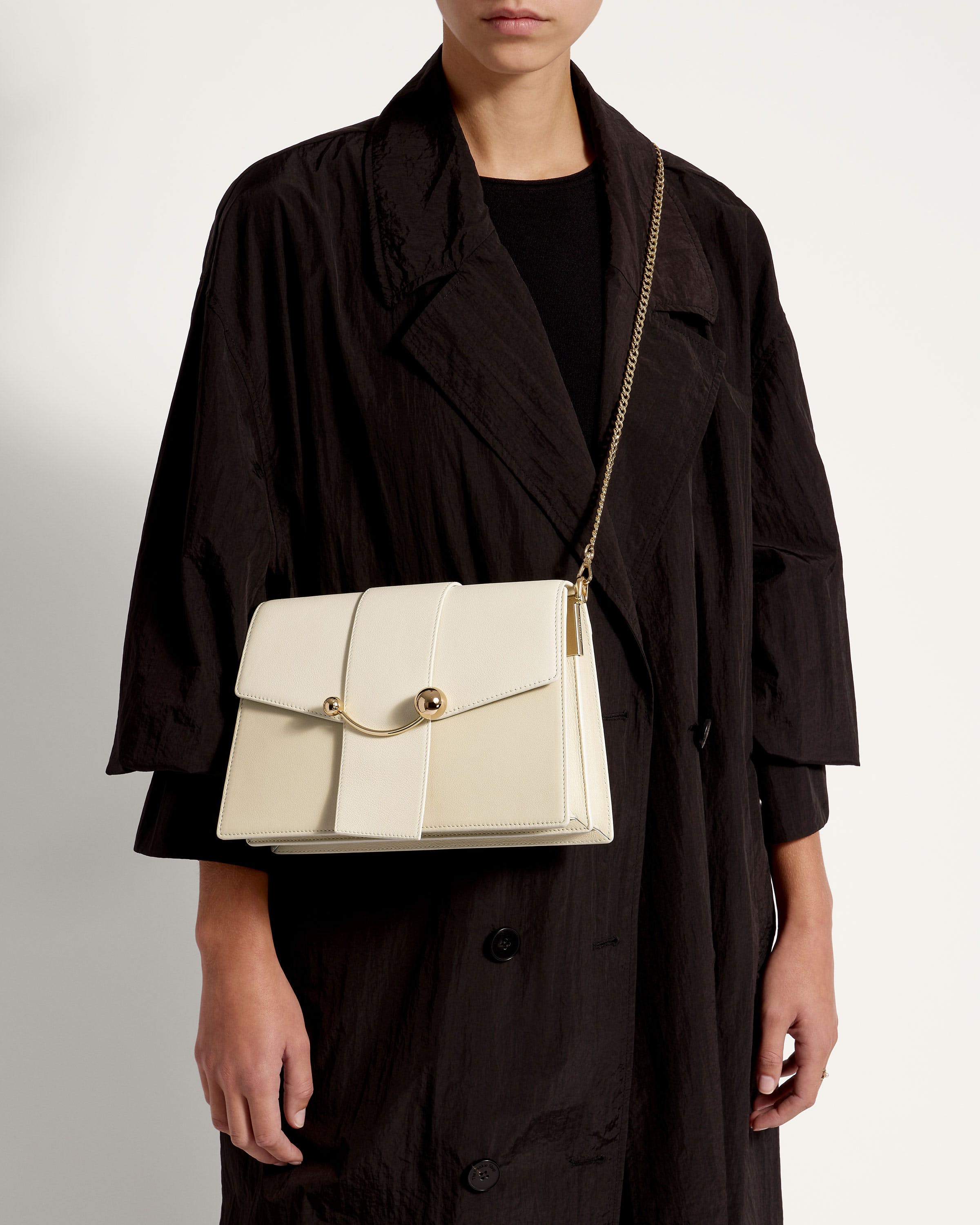 ストラスベリー - Crescent Shoulder - レザーショルダーバッグ