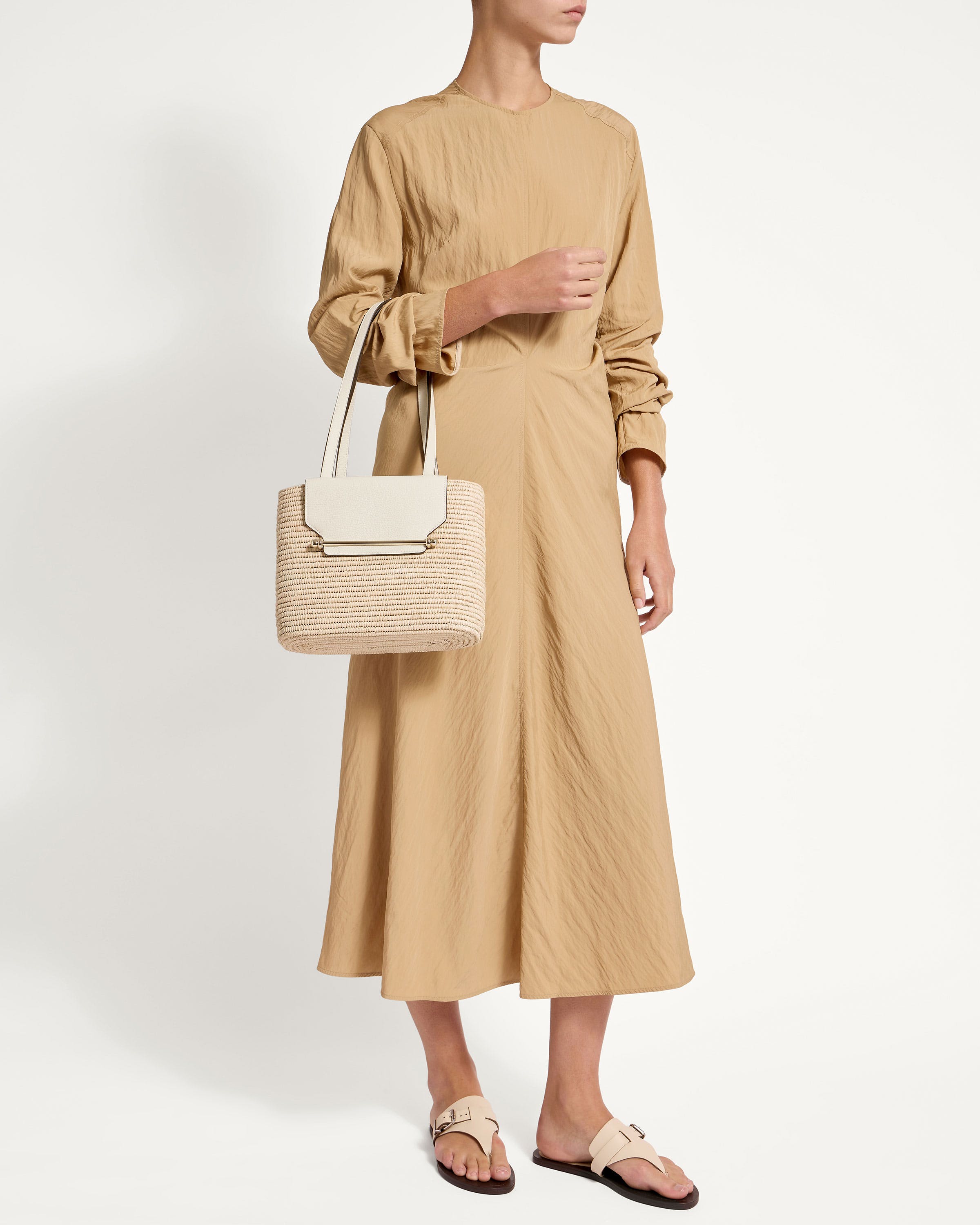 【STRATHBERRY】レザーハンドル付き バスケットバッグ The ストラスベリー Basket (Small) - ナチュラルな色