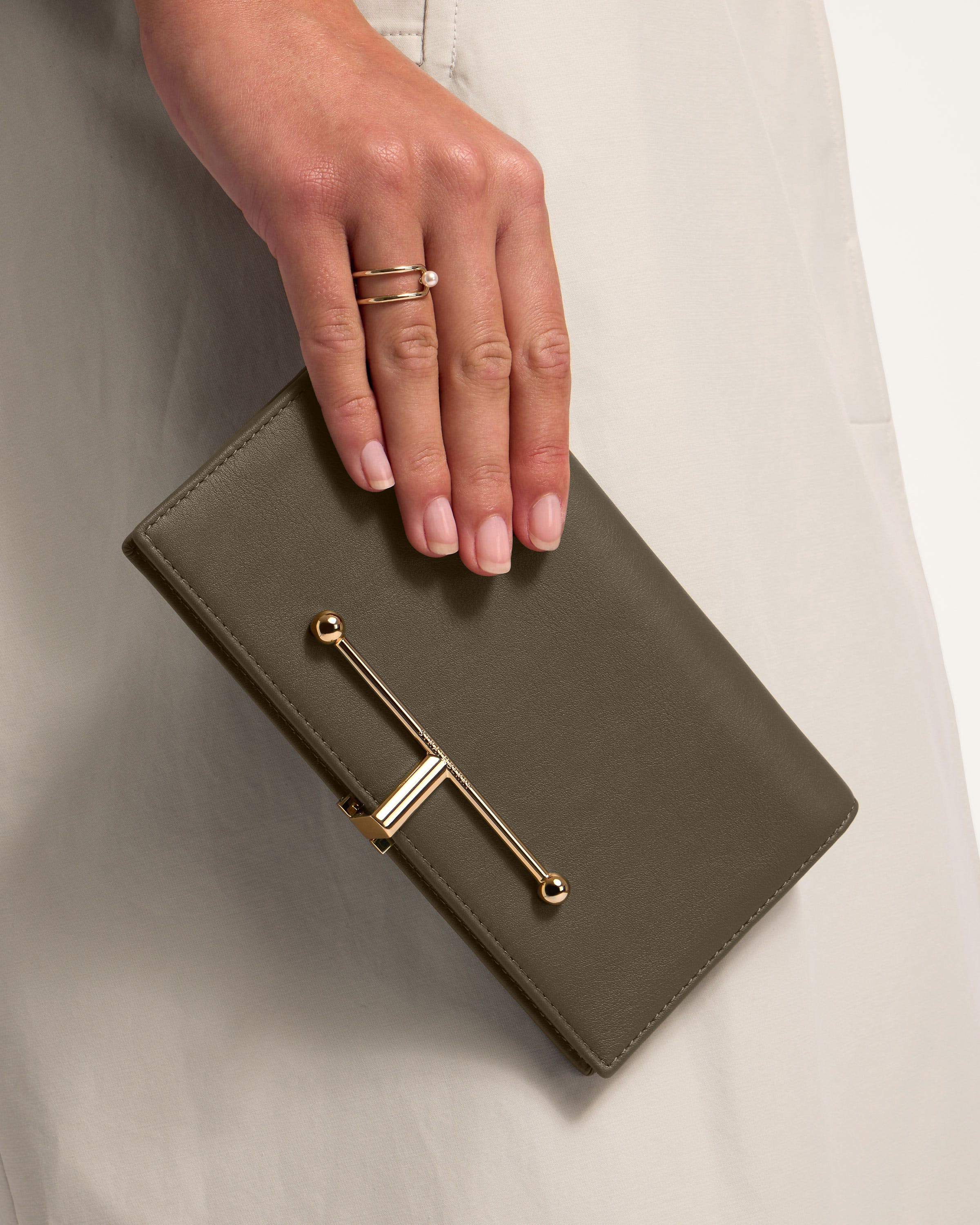 ■STRATHBERRY■ストラスベリーLARGE MELVILLE STREET WALLET Strathberry - Large Melville Street Wallet - Green