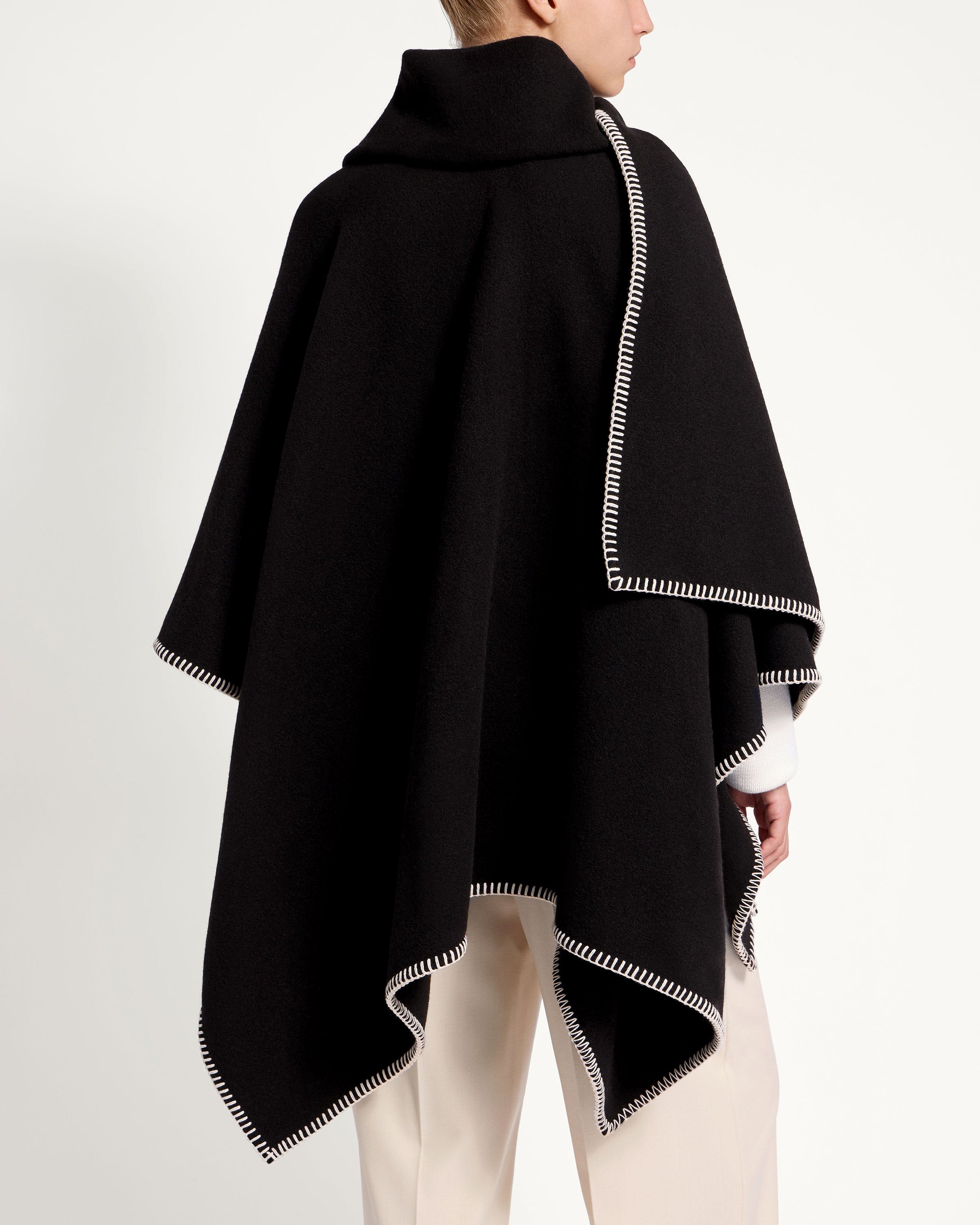 Strathberry - Iona Woven Pure Wool Cape - Black