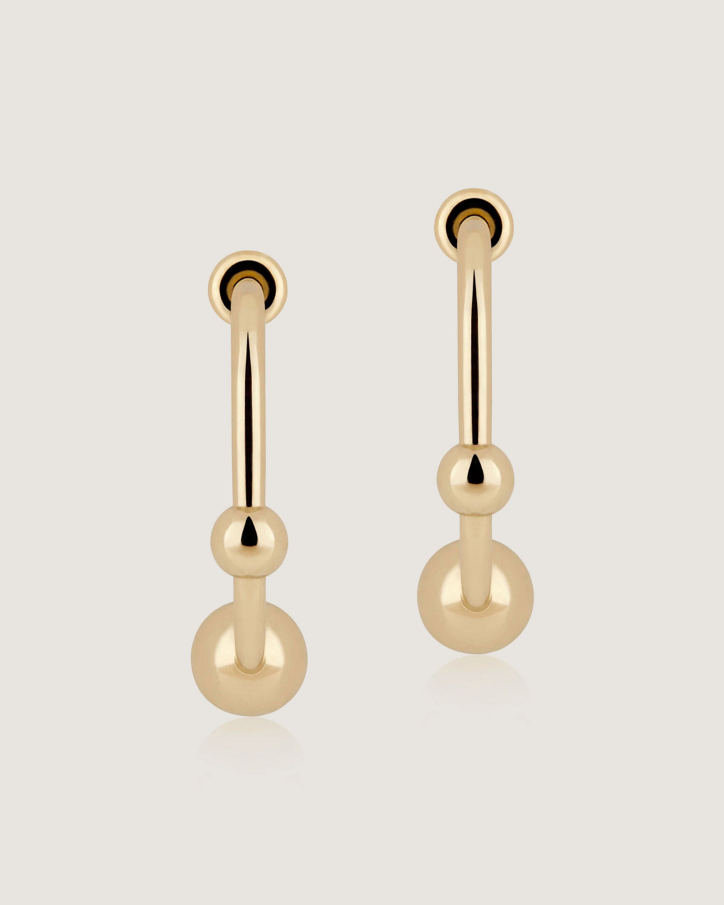 【大人カジュアル】STRATHBERRY / クレッセント フープ ピアス ストラスベリー - Crescent Hoop Earrings - 22 Carat Gold