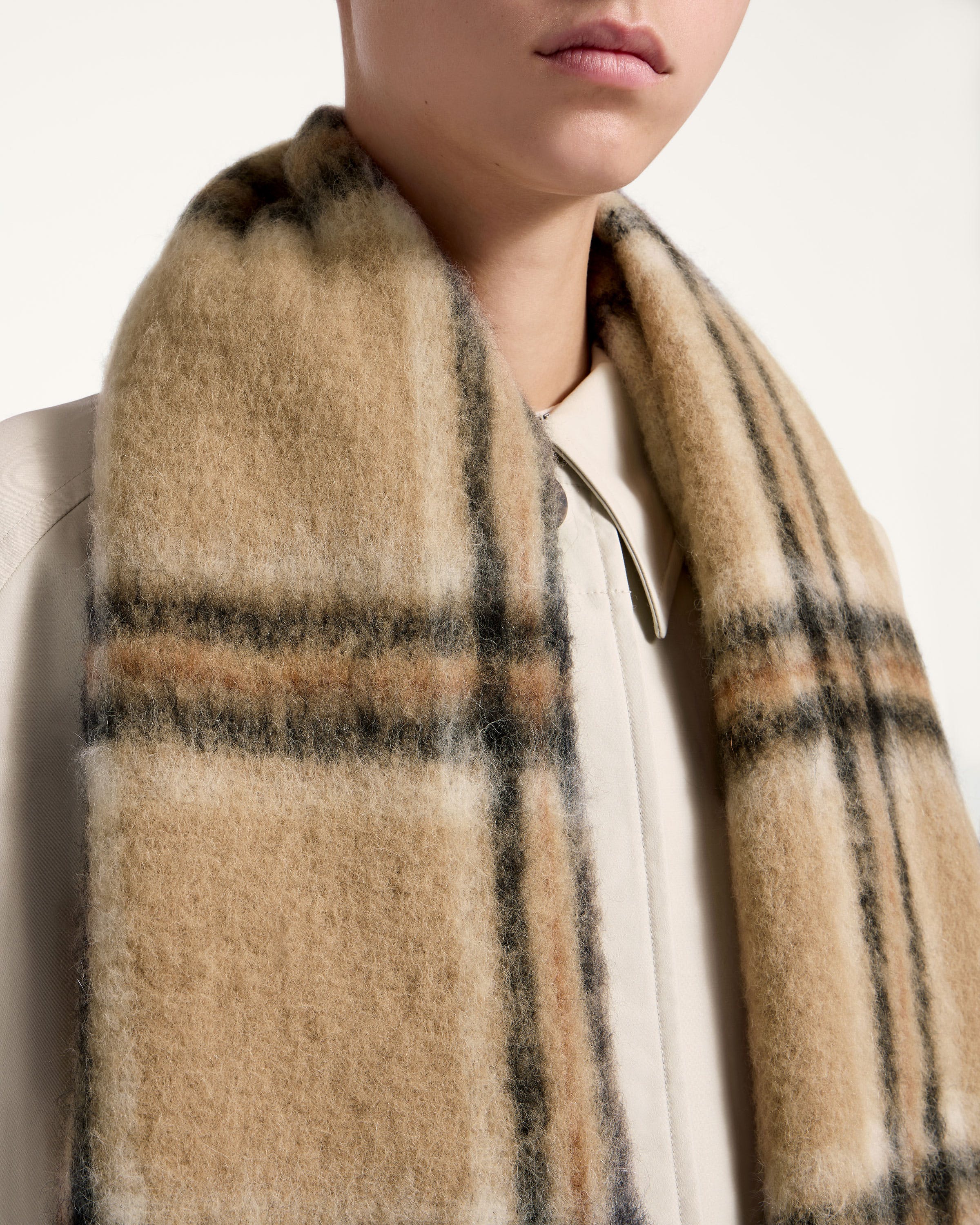 【関税&送料込】Weekend Camel Alpaca Blend Esendra Scarf Undyed Alpaca Camel Scarf | Tukuy Brand