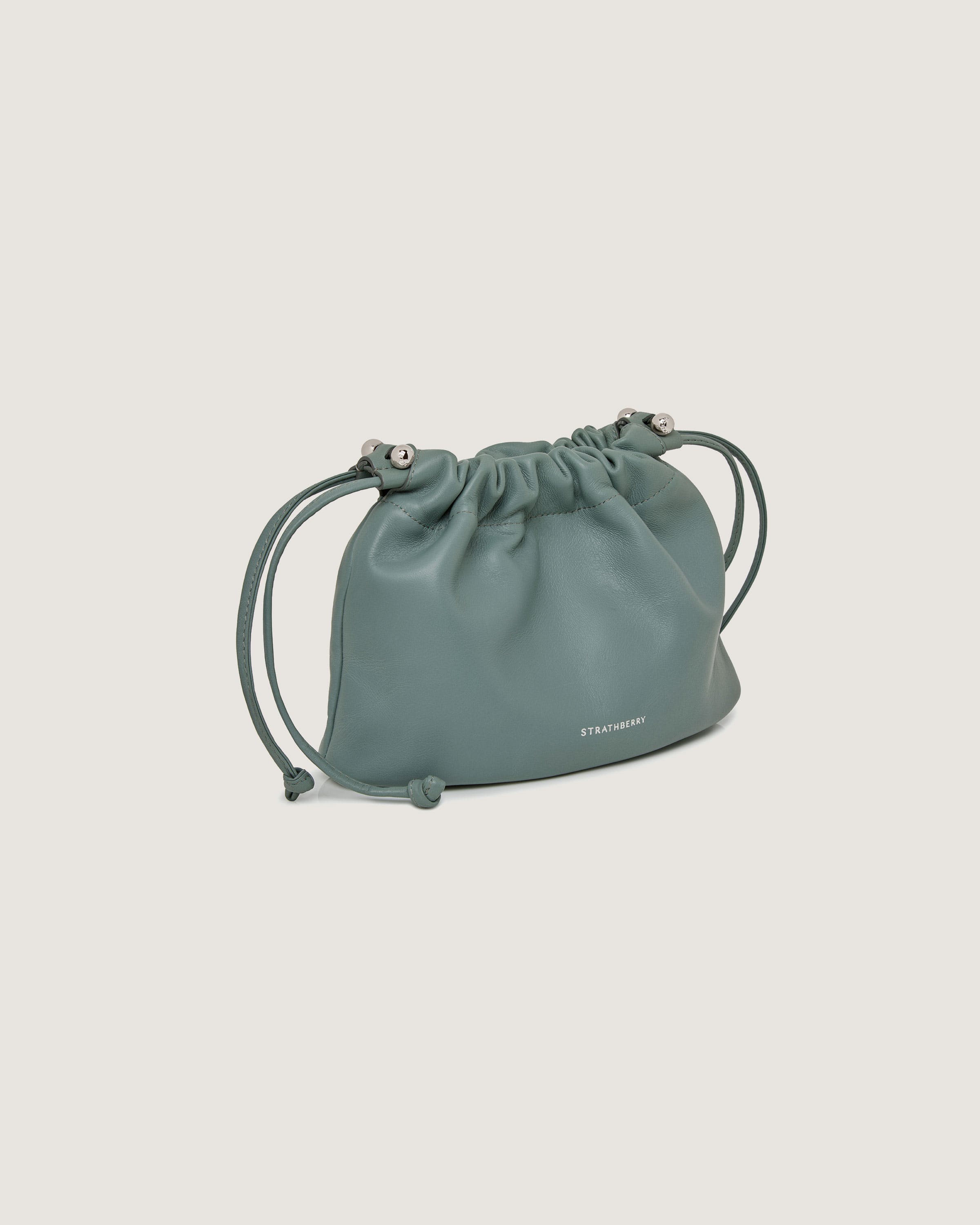 STRATHBERRY Charlotte Drawstringショルダーバッグ cms-pm-hero-20251-157-554-670-