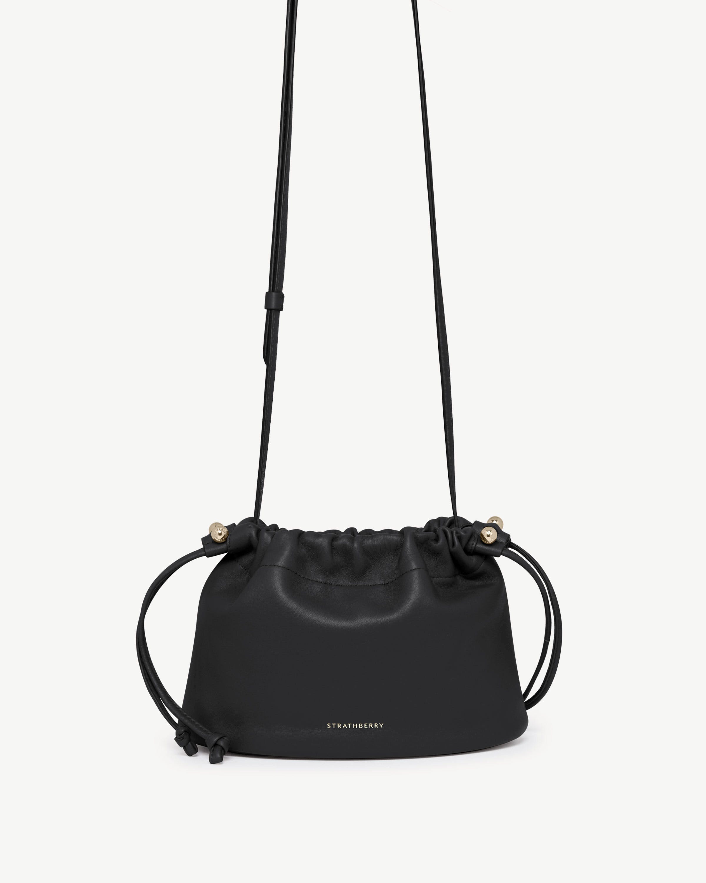 STRATHBERRY Charlotte Drawstringショルダーバッグ 1756373156-strathberry-