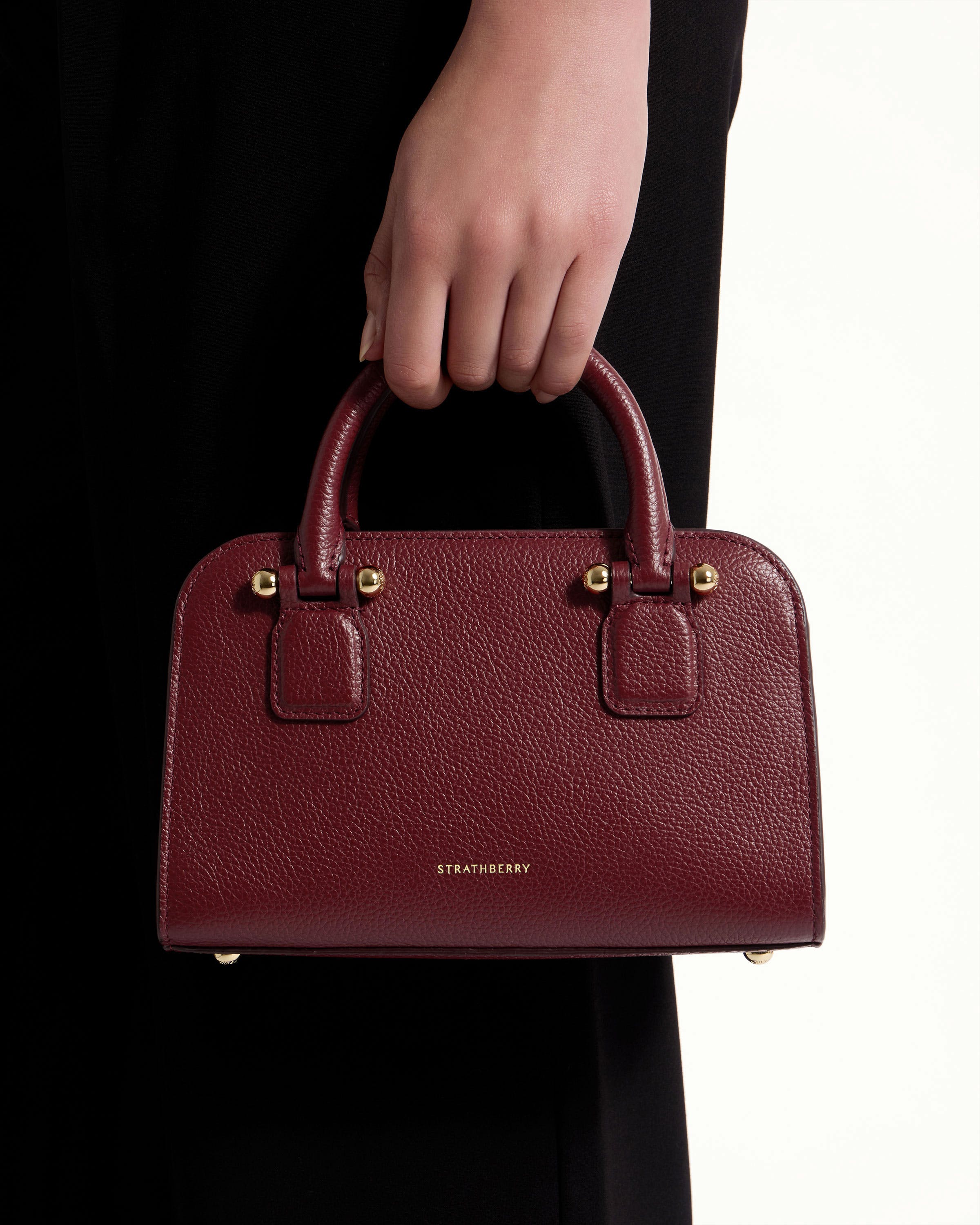 ストラスベリー マルトリーホボ Oxblood ショルダーバッグ