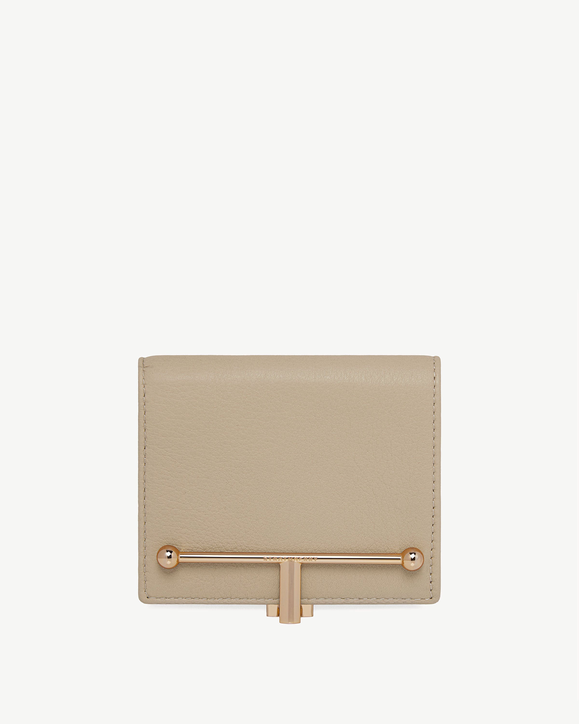 1756392831-strathberry-