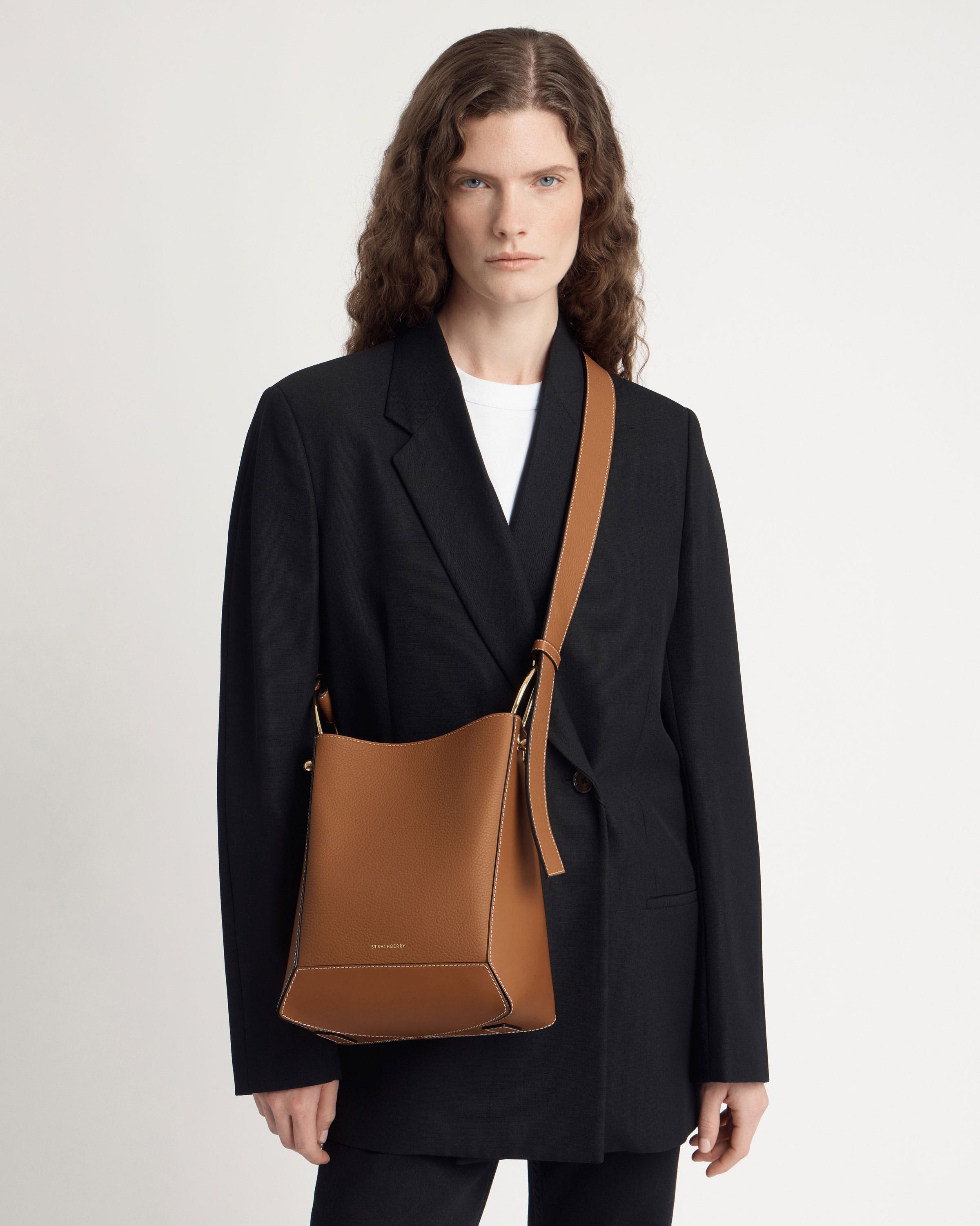 1769437157-strathberry-lana-