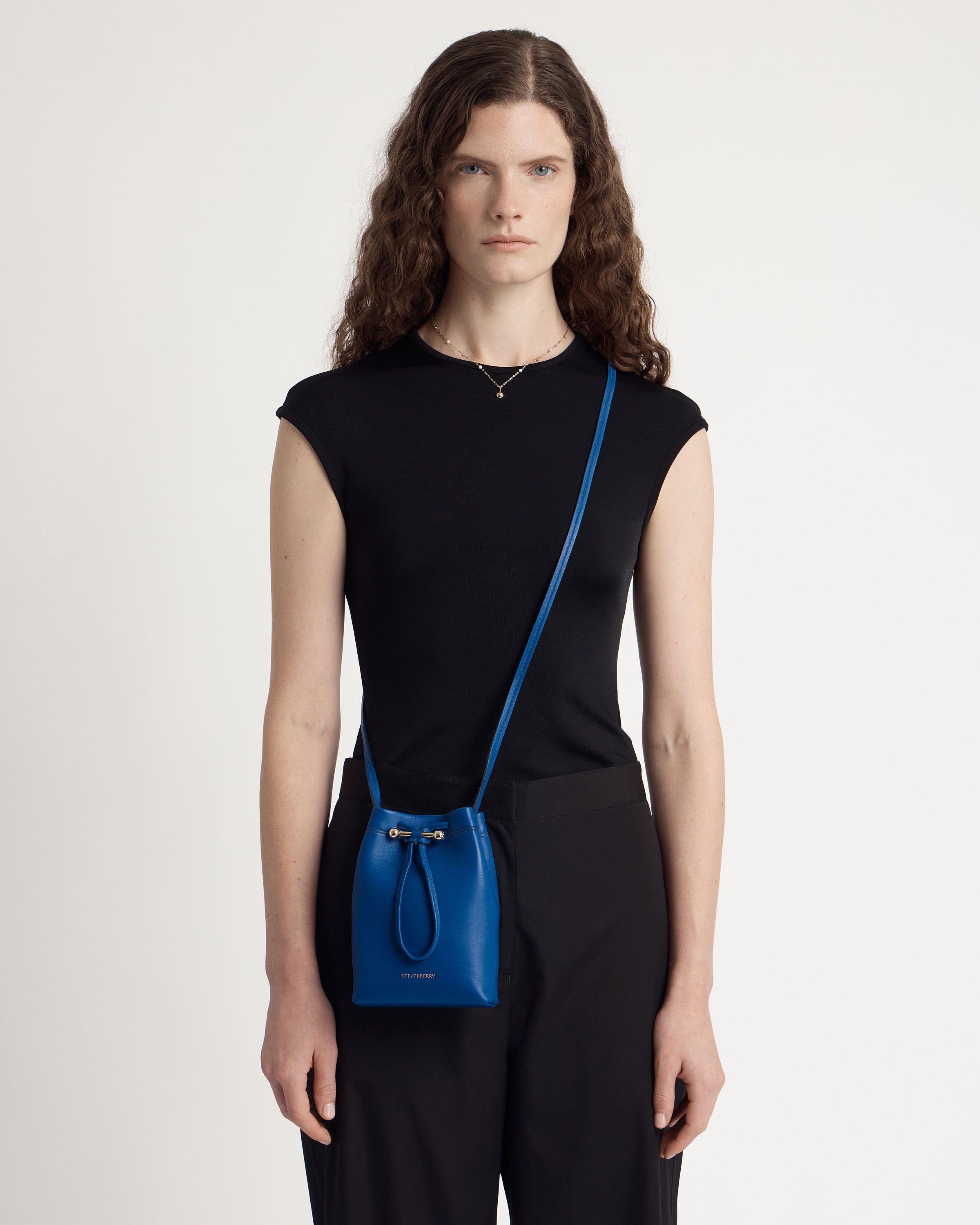 ストラスベリー　osette ネイビー Strathberry - Osette Midi Pouch - Blue / Navy