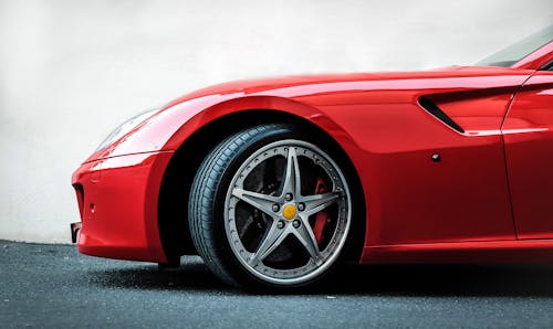 Drive the italian dream...Ferrari.