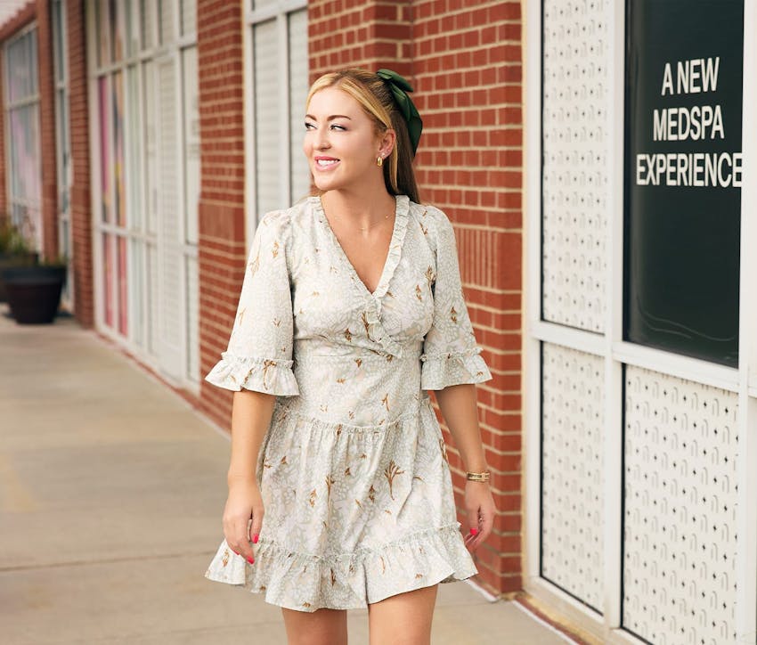 woman in a white dress